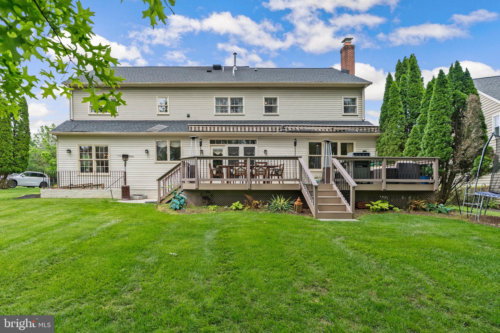 WILLOWS OF POTOMAC - Residential Lease