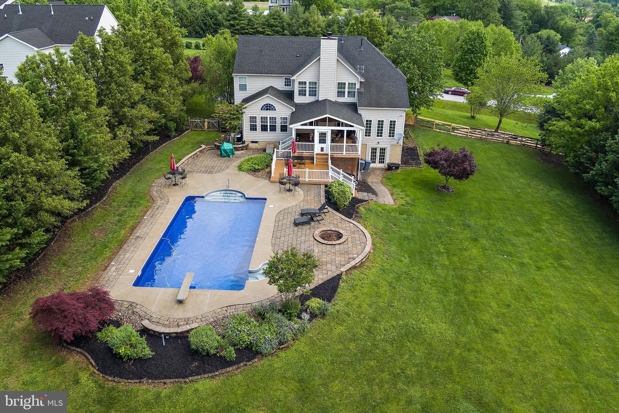 609 CORSAIR COURT