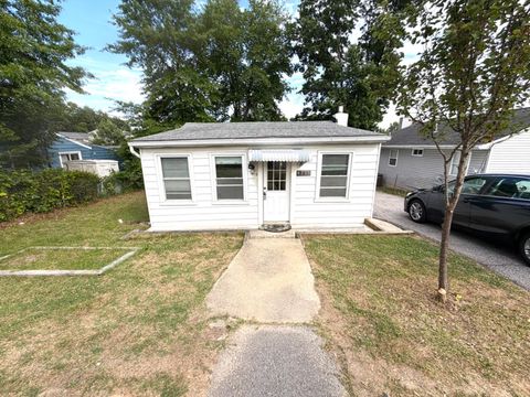 Homes For Sale - 8235 Glen Court<br/> Howard County, JESSUP, MD 20794