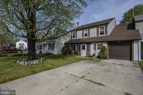 MLS: NJCD2115312