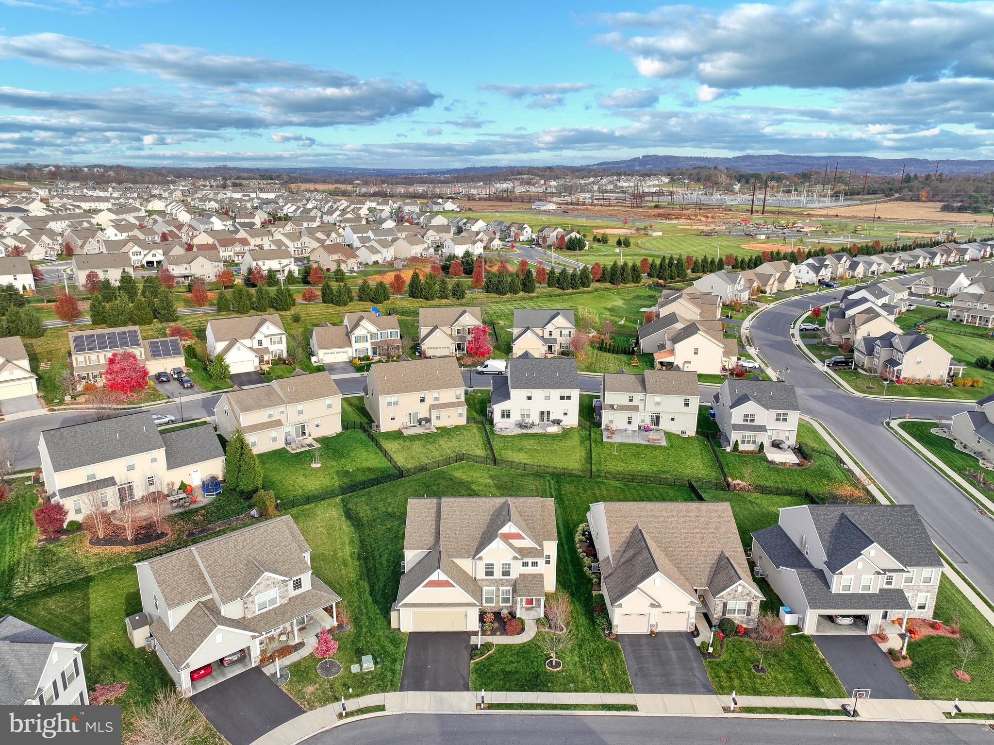 WINDING HILLS - Residential