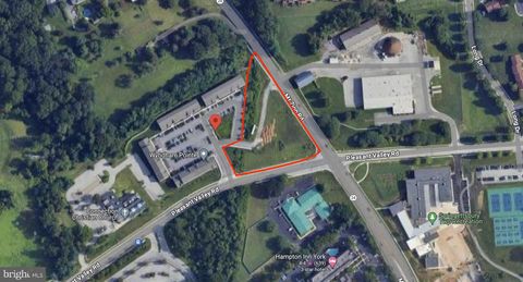 5 WYNDHAM DRIVE YORK PA 17402