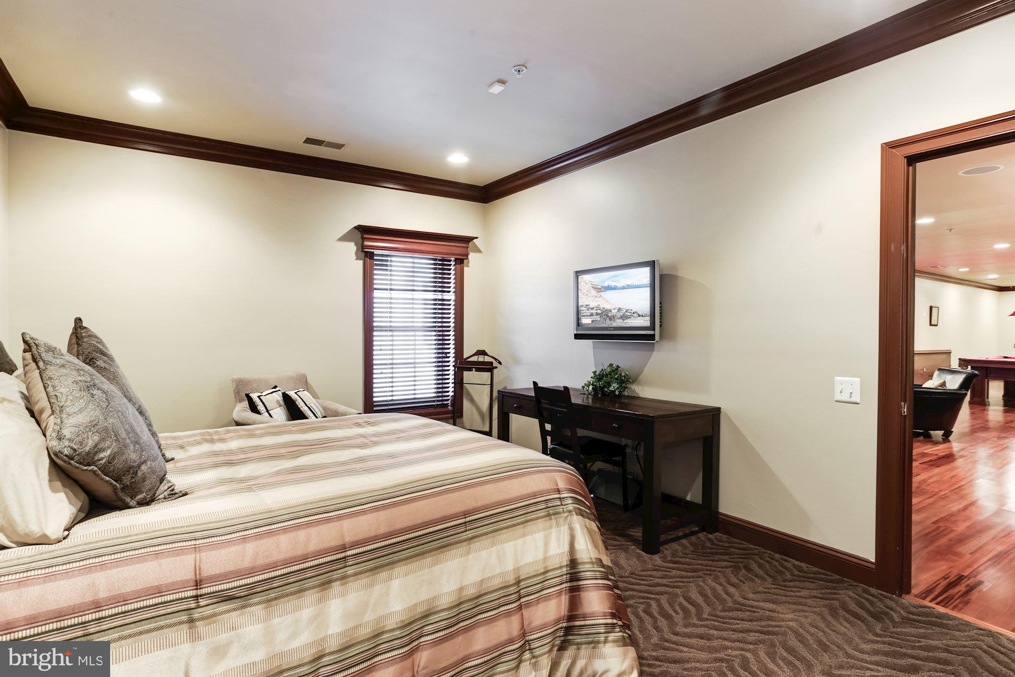 FALLSGROVE - Residential