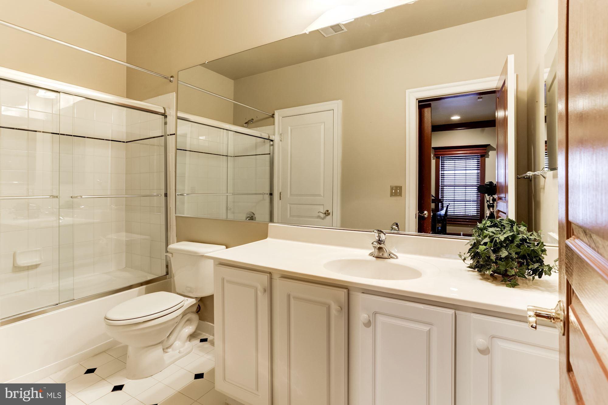 FALLSGROVE - Residential