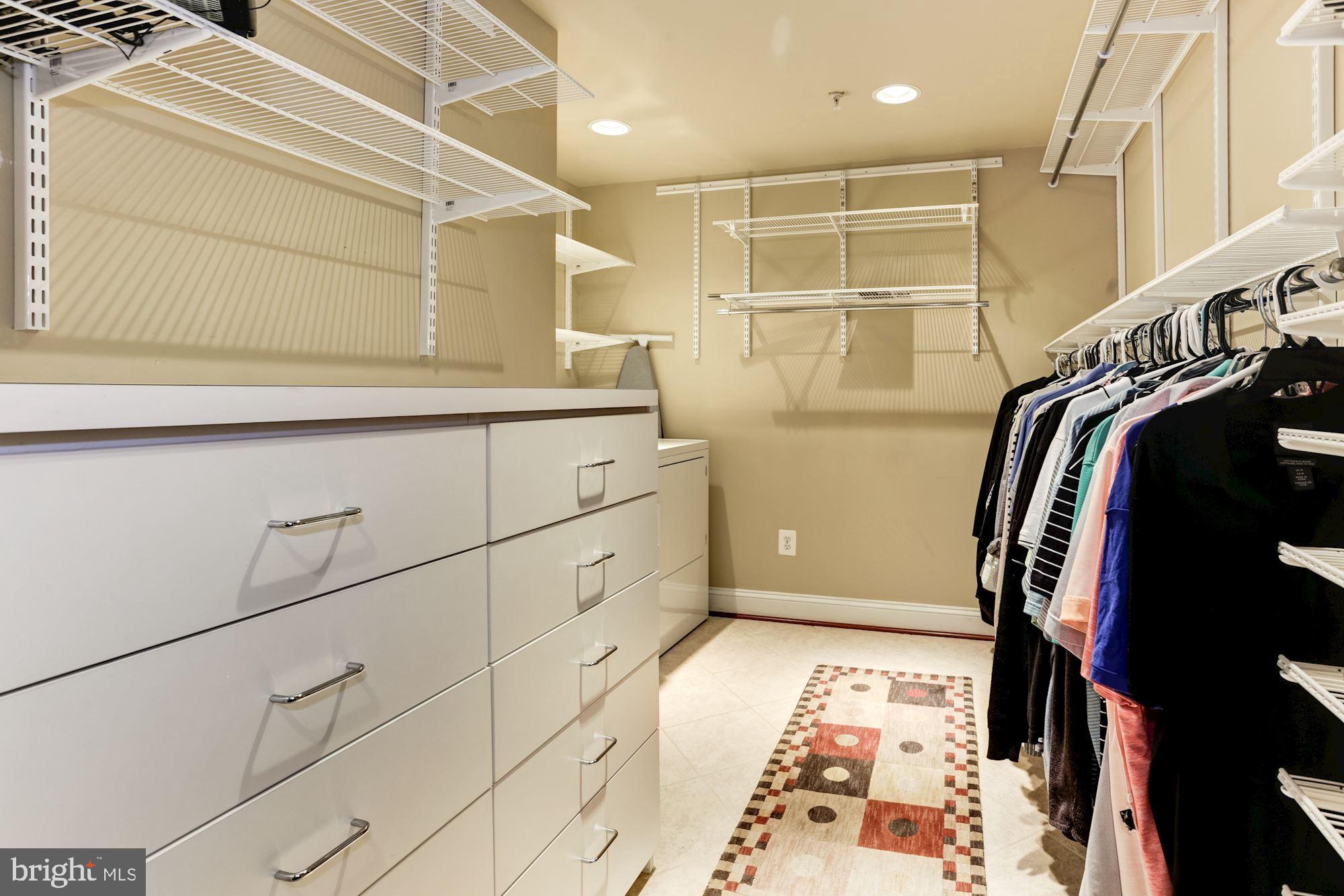 FALLSGROVE - Residential