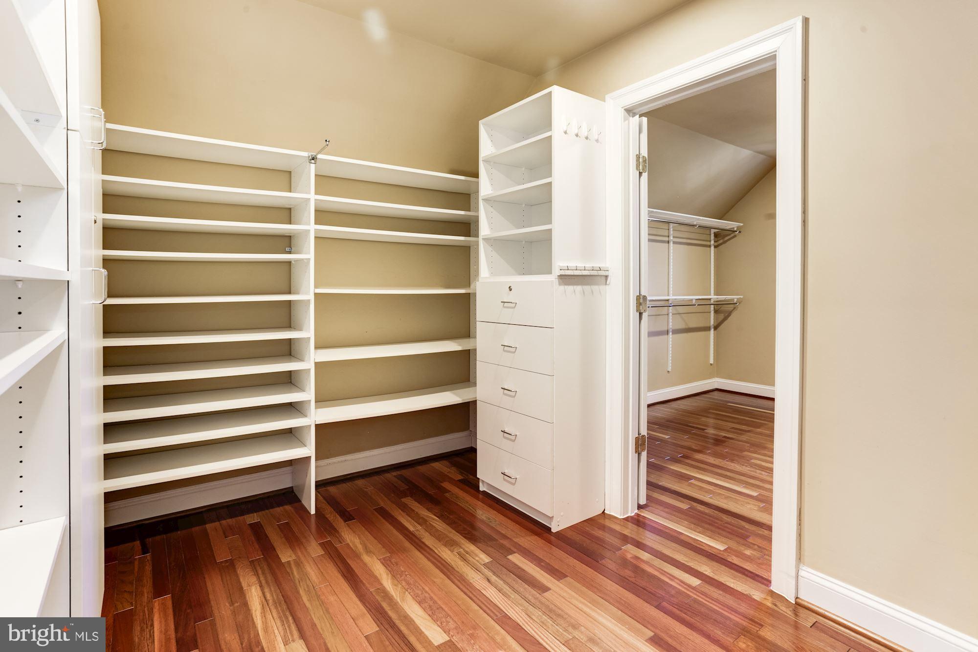 FALLSGROVE - Residential