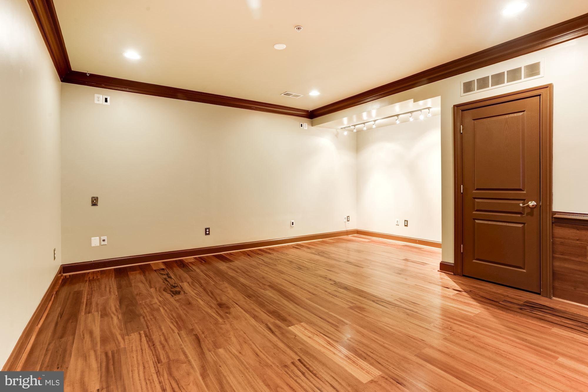 FALLSGROVE - Residential