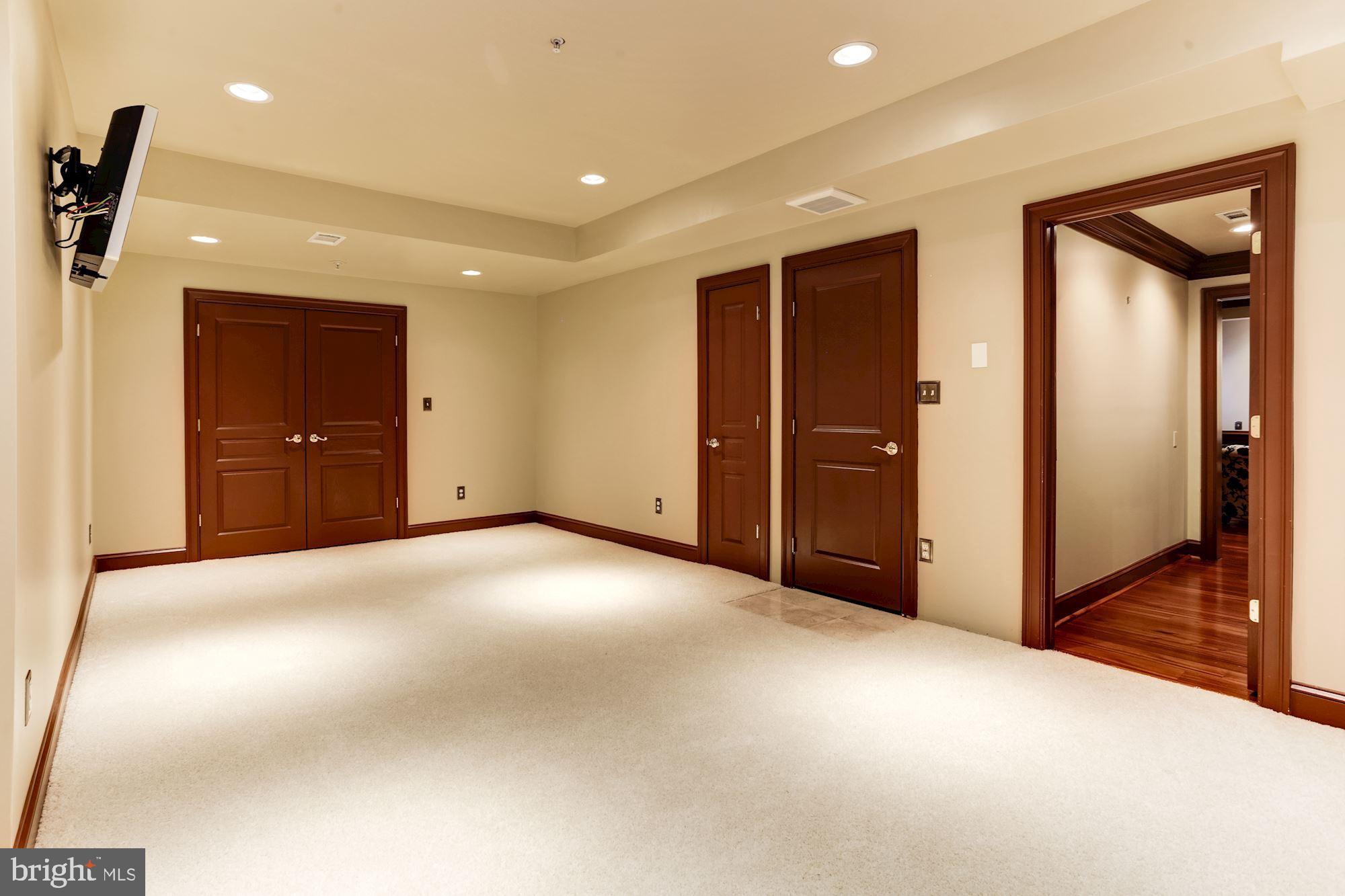 FALLSGROVE - Residential