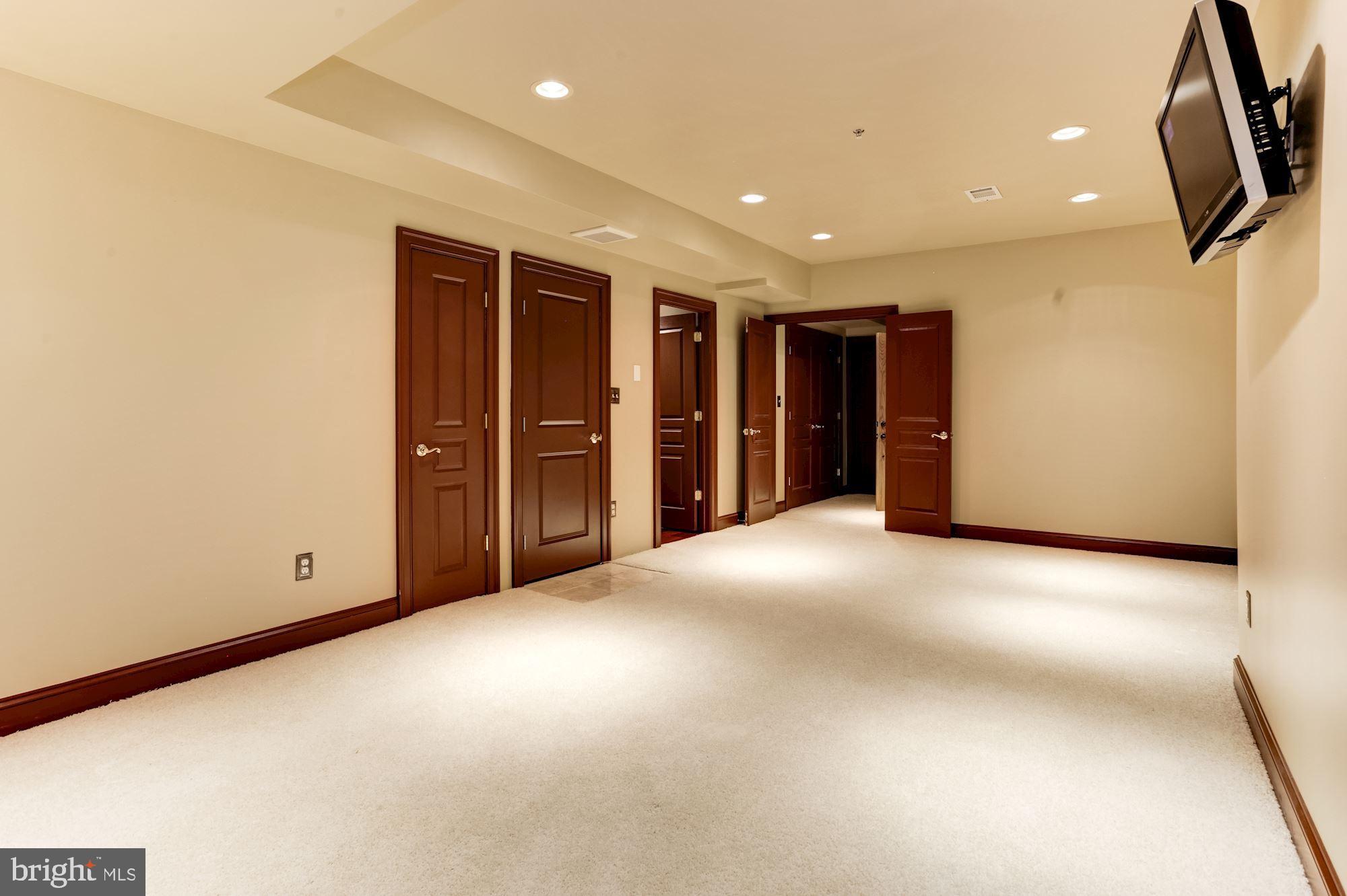 FALLSGROVE - Residential