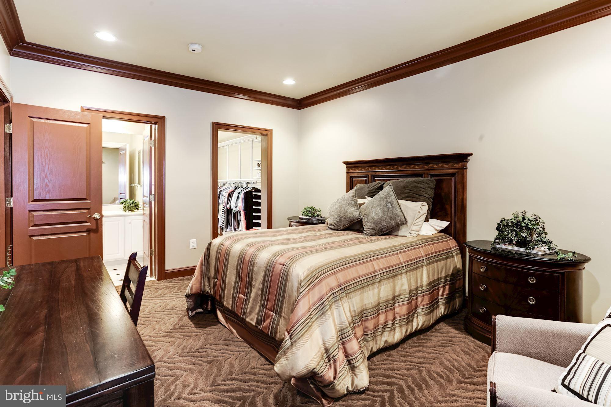 FALLSGROVE - Residential