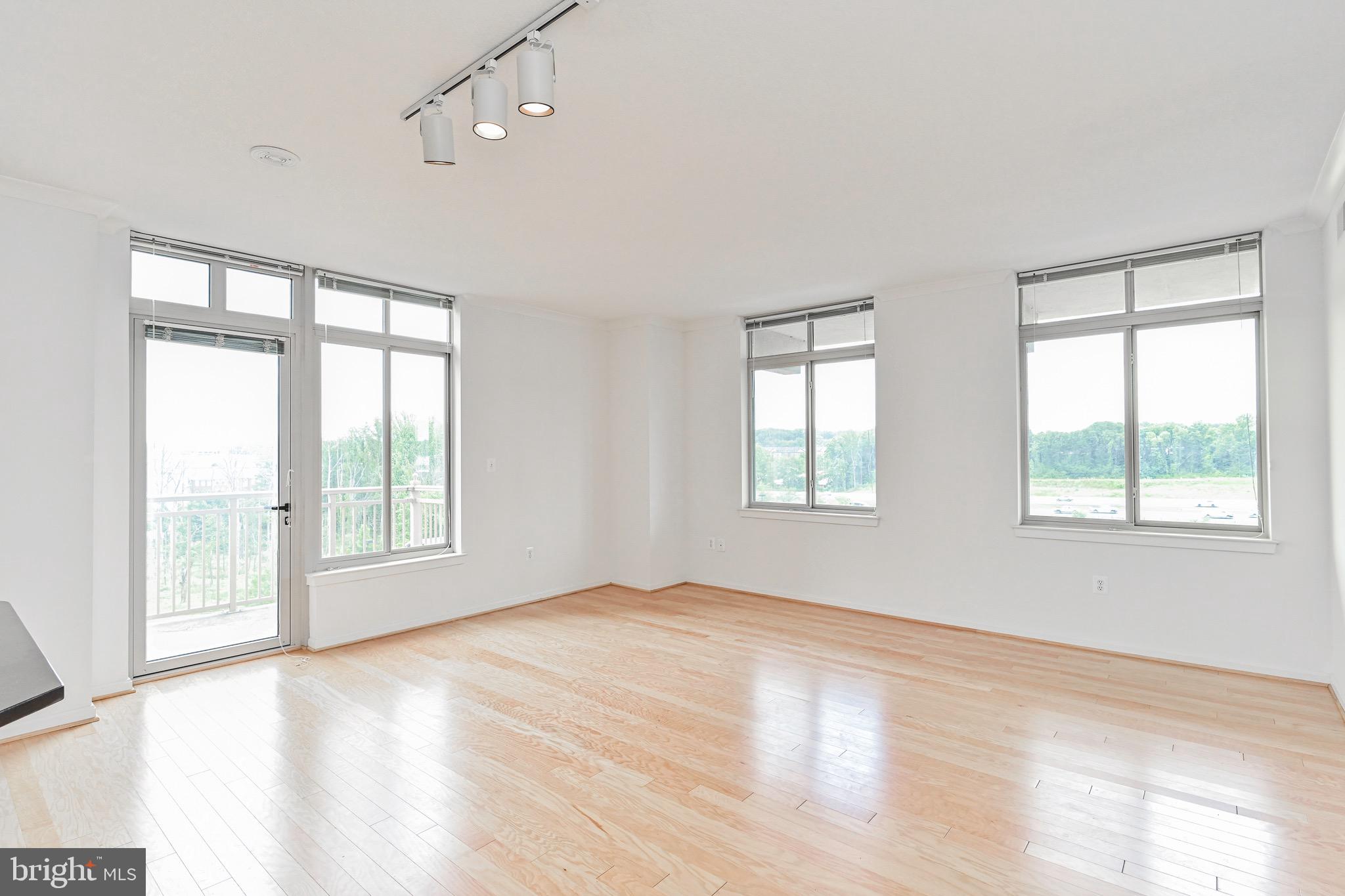 ELAN AT EAST MARKET - Residential