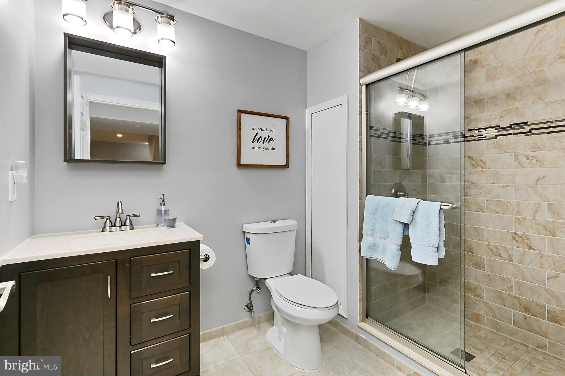 FAIRFAX STATION - Residential