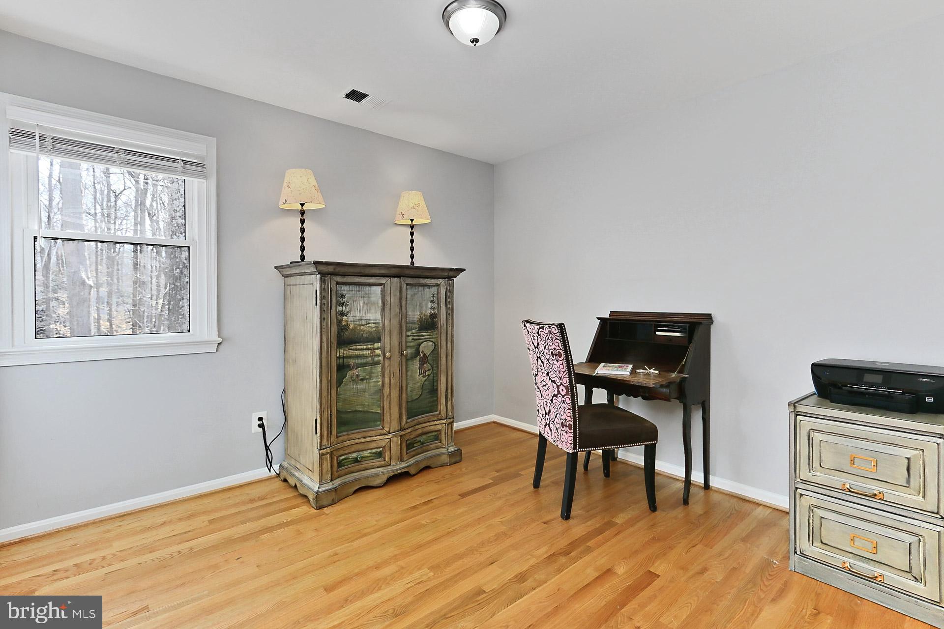 FAIRFAX STATION - Residential