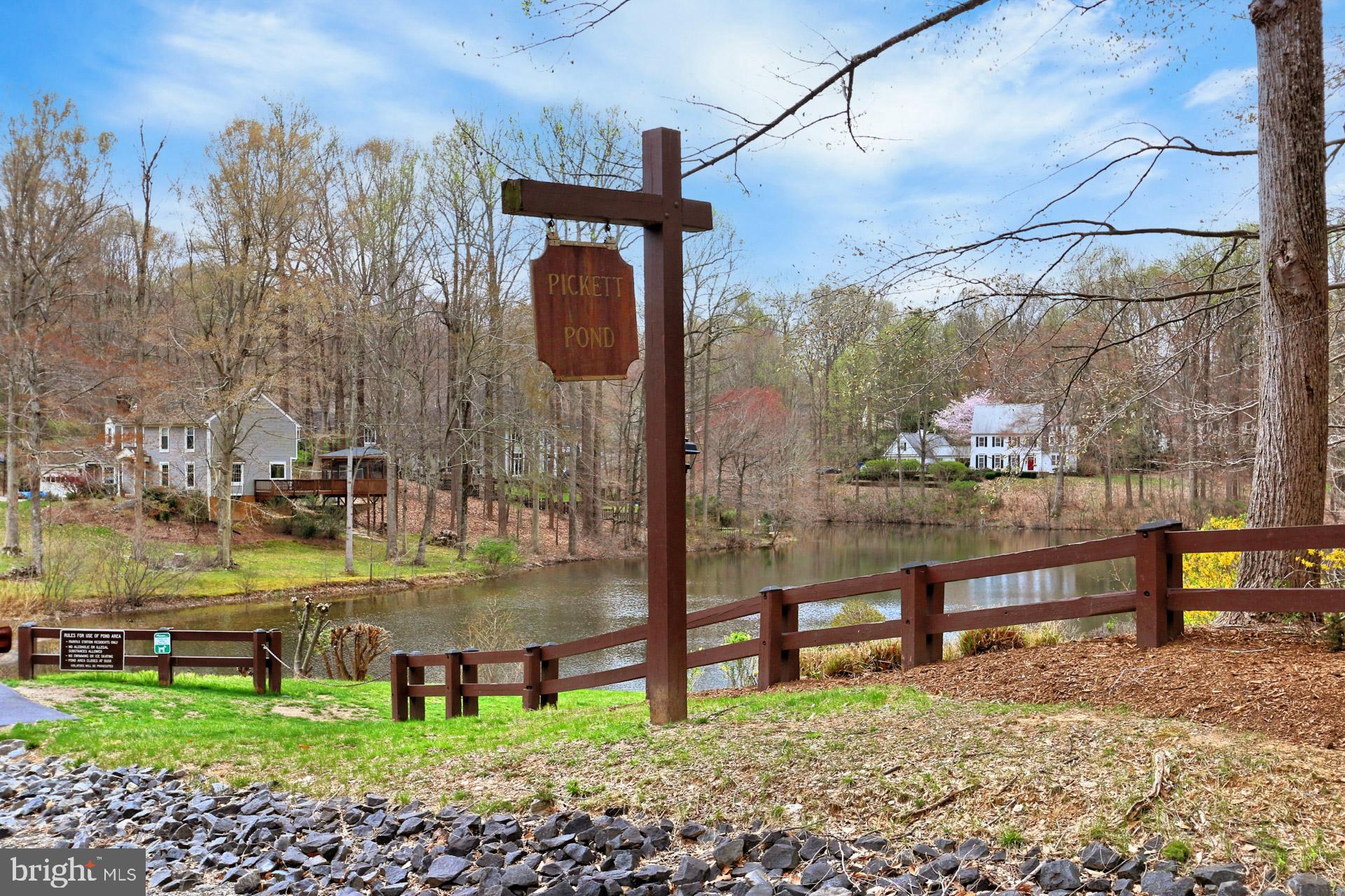 FAIRFAX STATION - Residential