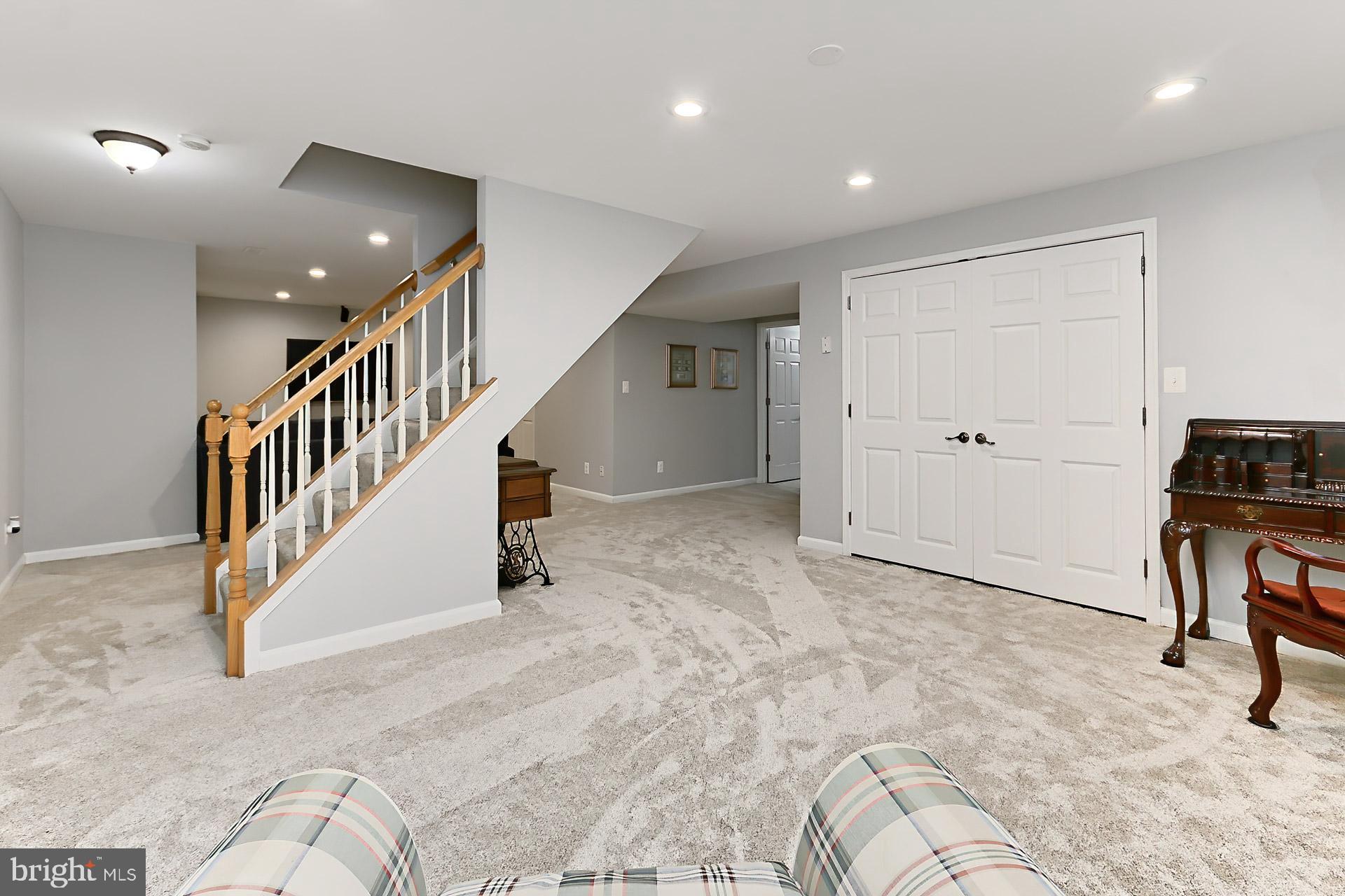 FAIRFAX STATION - Residential