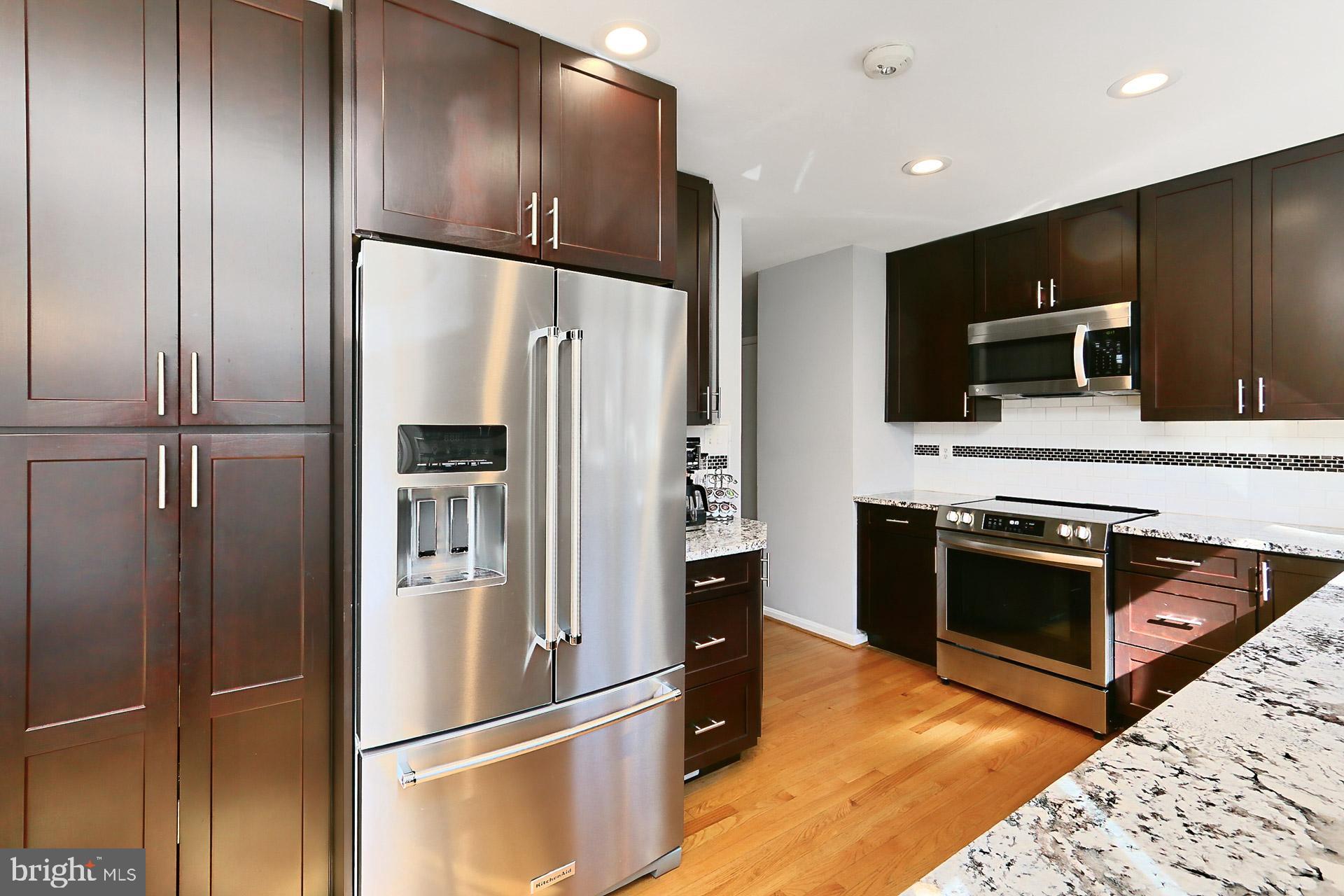 FAIRFAX STATION - Residential