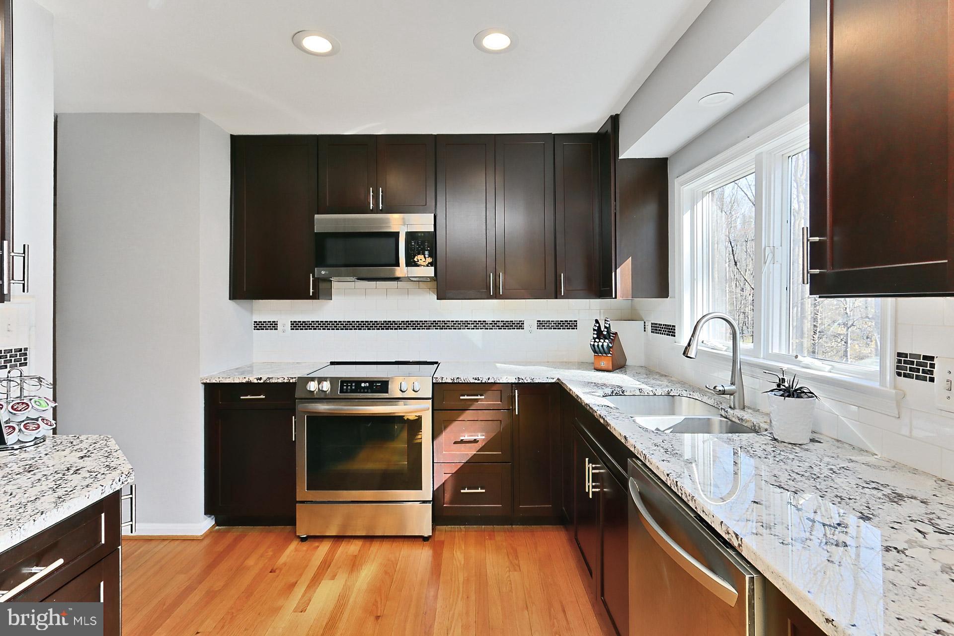 FAIRFAX STATION - Residential