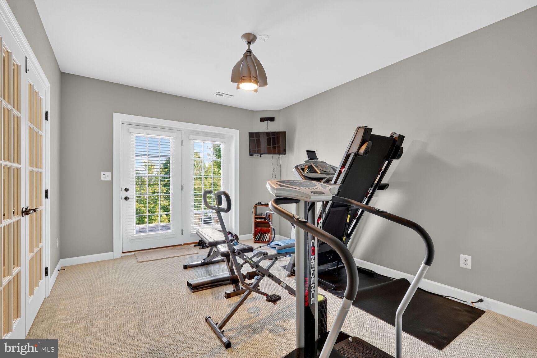 BURGUNDY WOODS - Residential