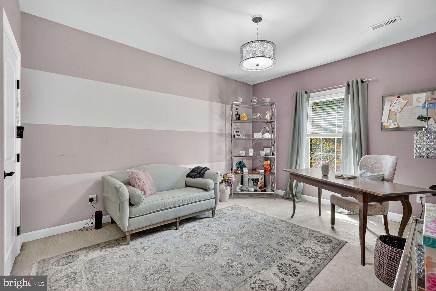 BURGUNDY WOODS - Residential