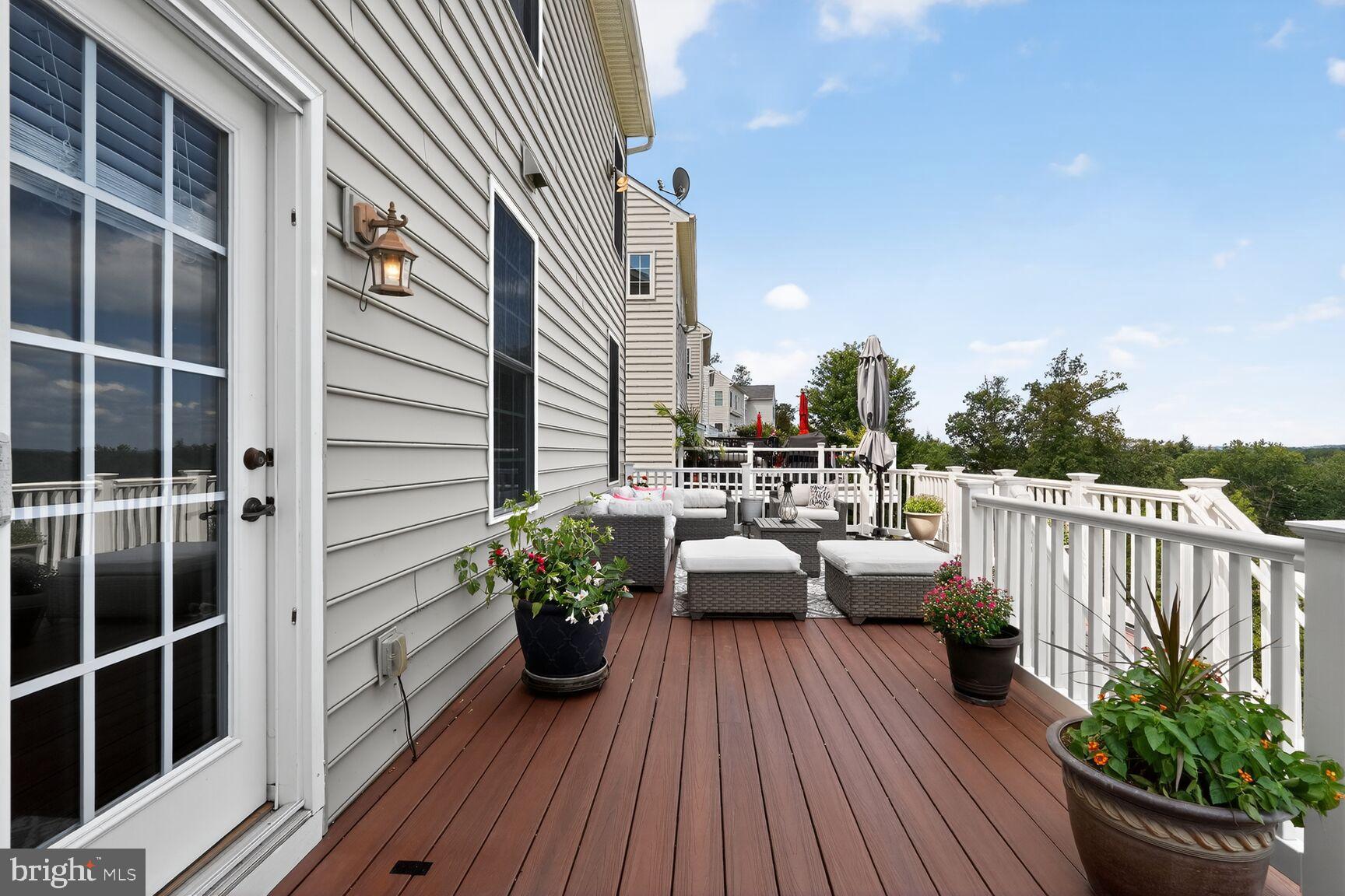 BURGUNDY WOODS - Residential