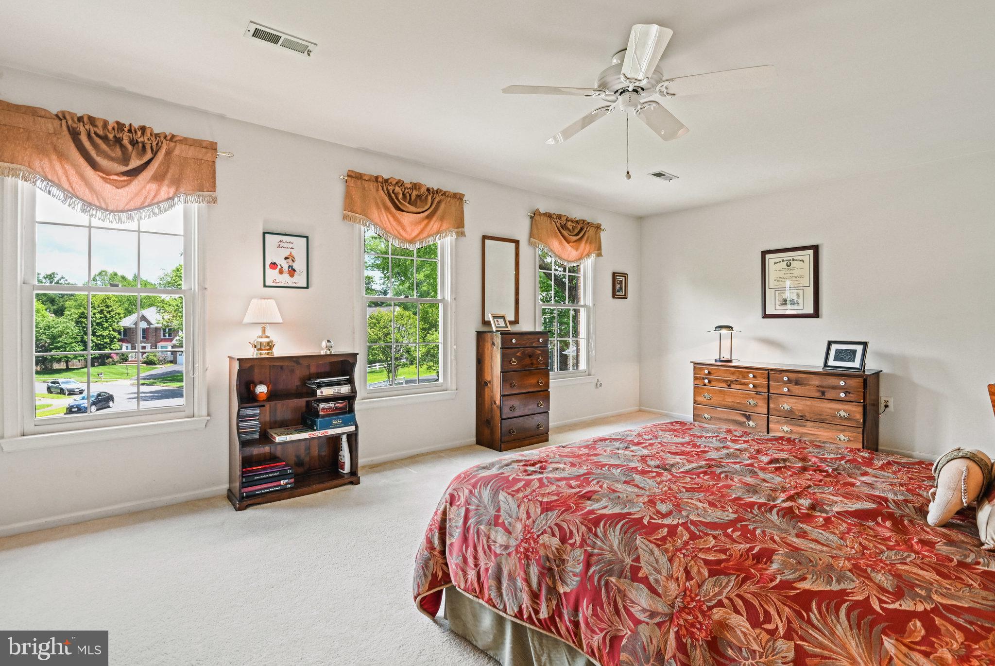 HUNTER MILL TOWN OF VIENNA - Residential