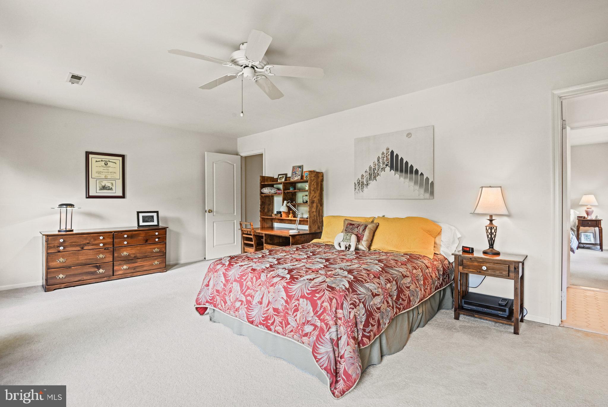 HUNTER MILL TOWN OF VIENNA - Residential