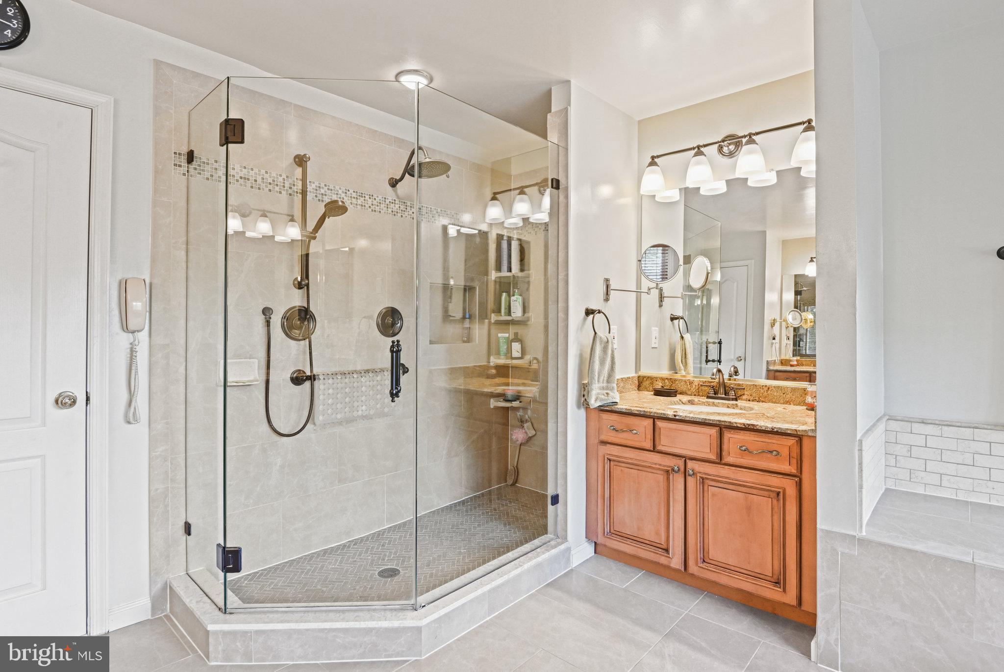 HUNTER MILL TOWN OF VIENNA - Residential