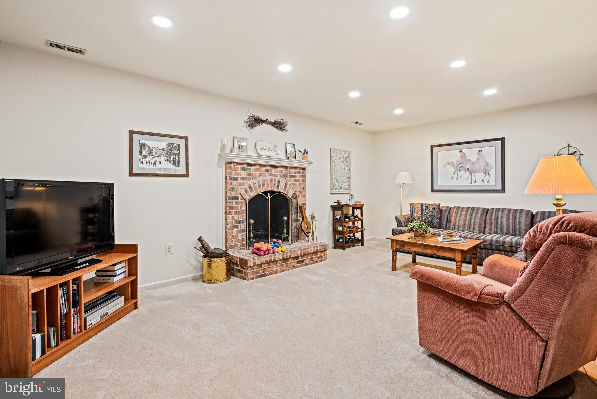 HUNTER MILL TOWN OF VIENNA - Residential