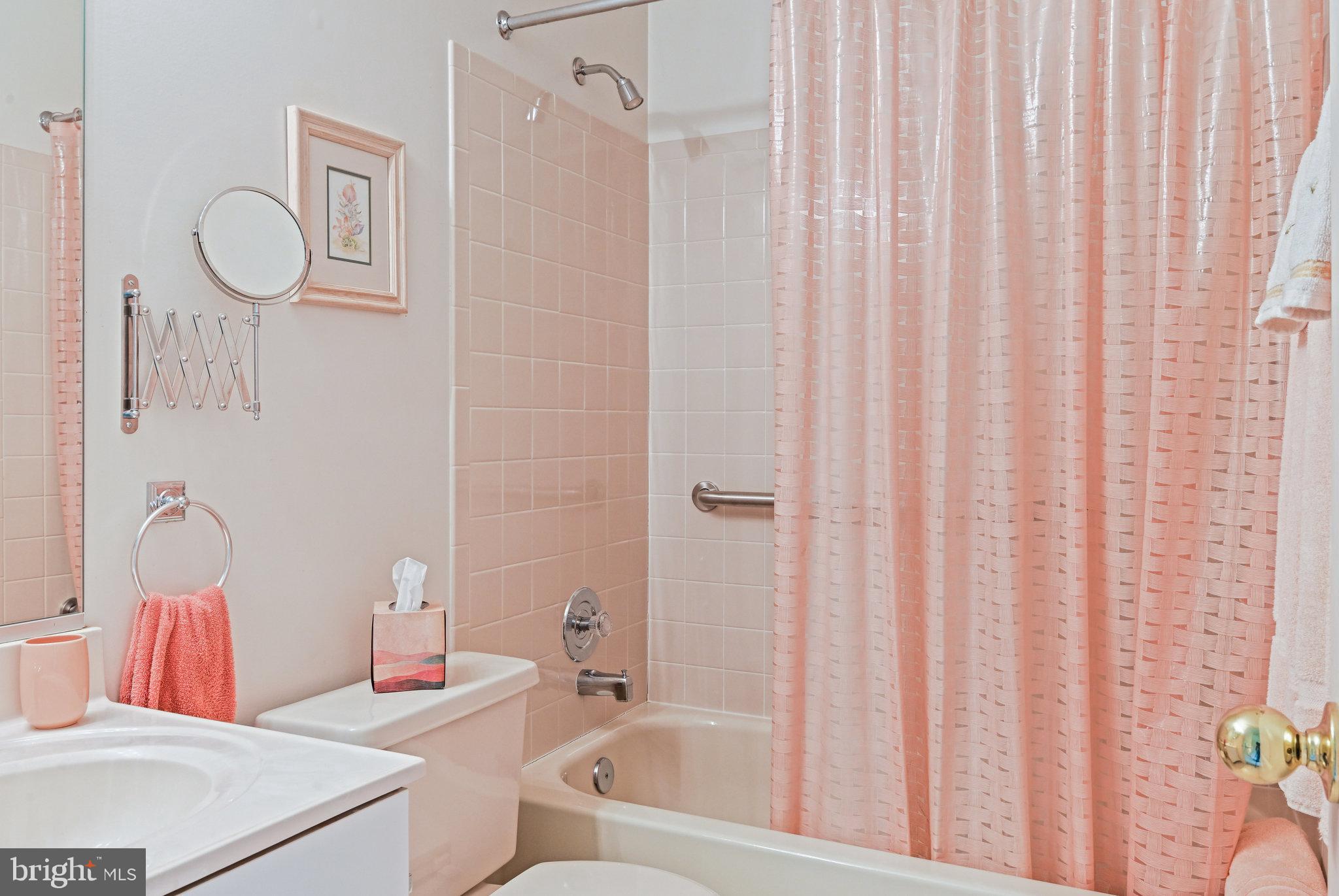 HUNTER MILL TOWN OF VIENNA - Residential