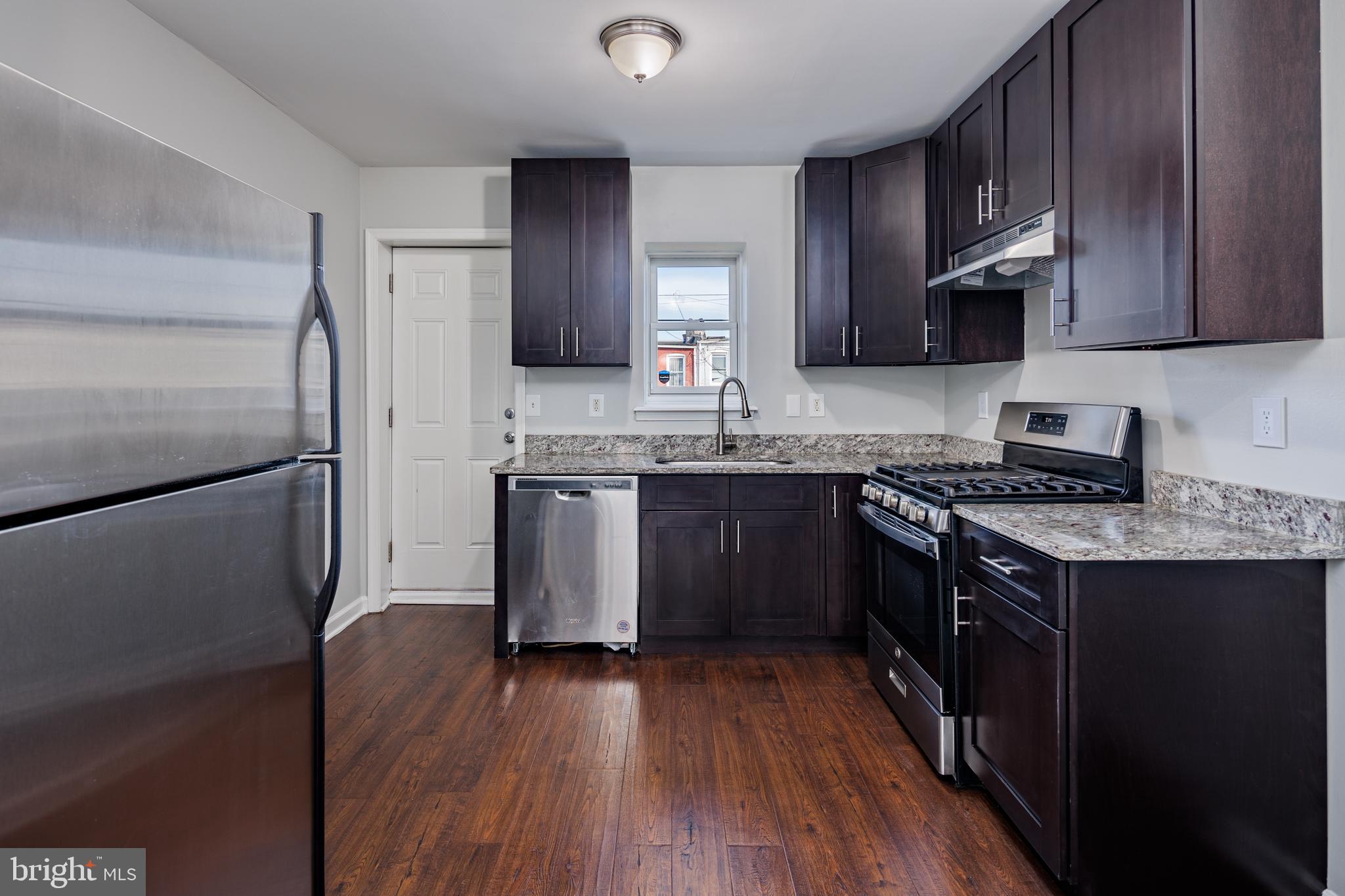 HIGHLANDTOWN - Residential