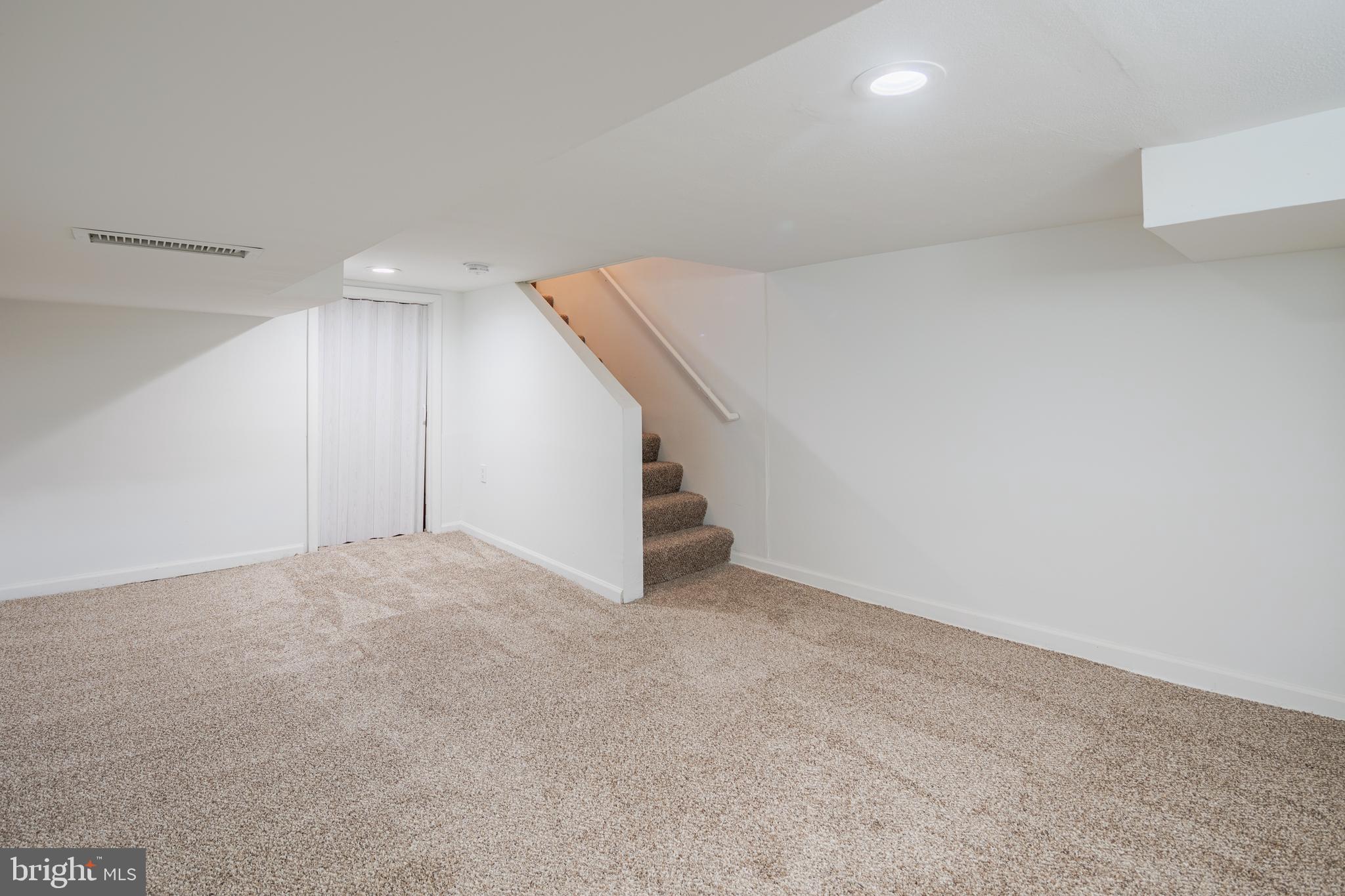 HIGHLANDTOWN - Residential