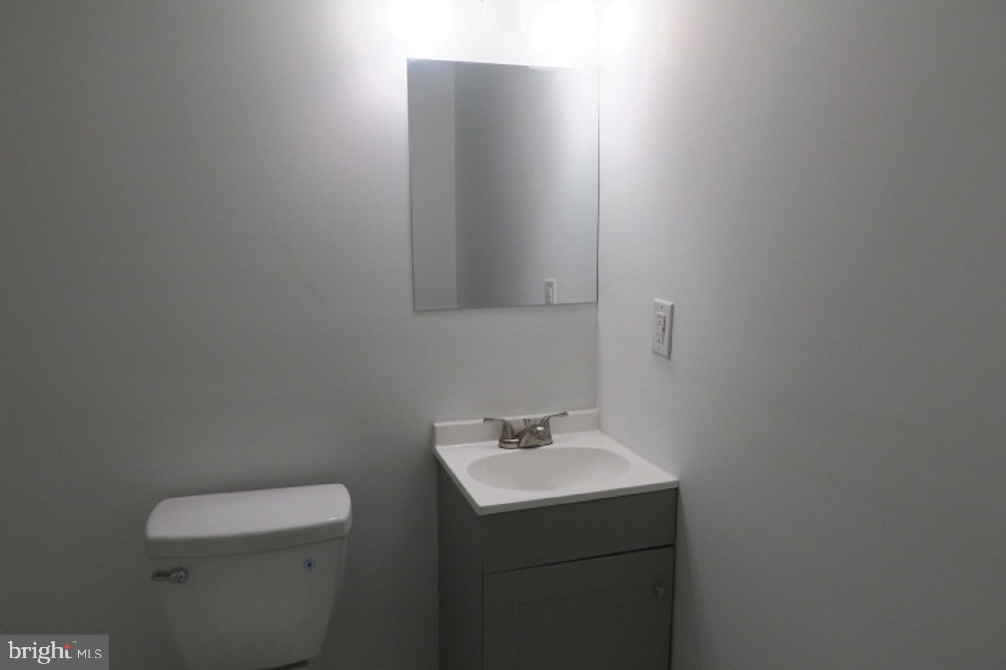 DALE CITY - Residential Lease