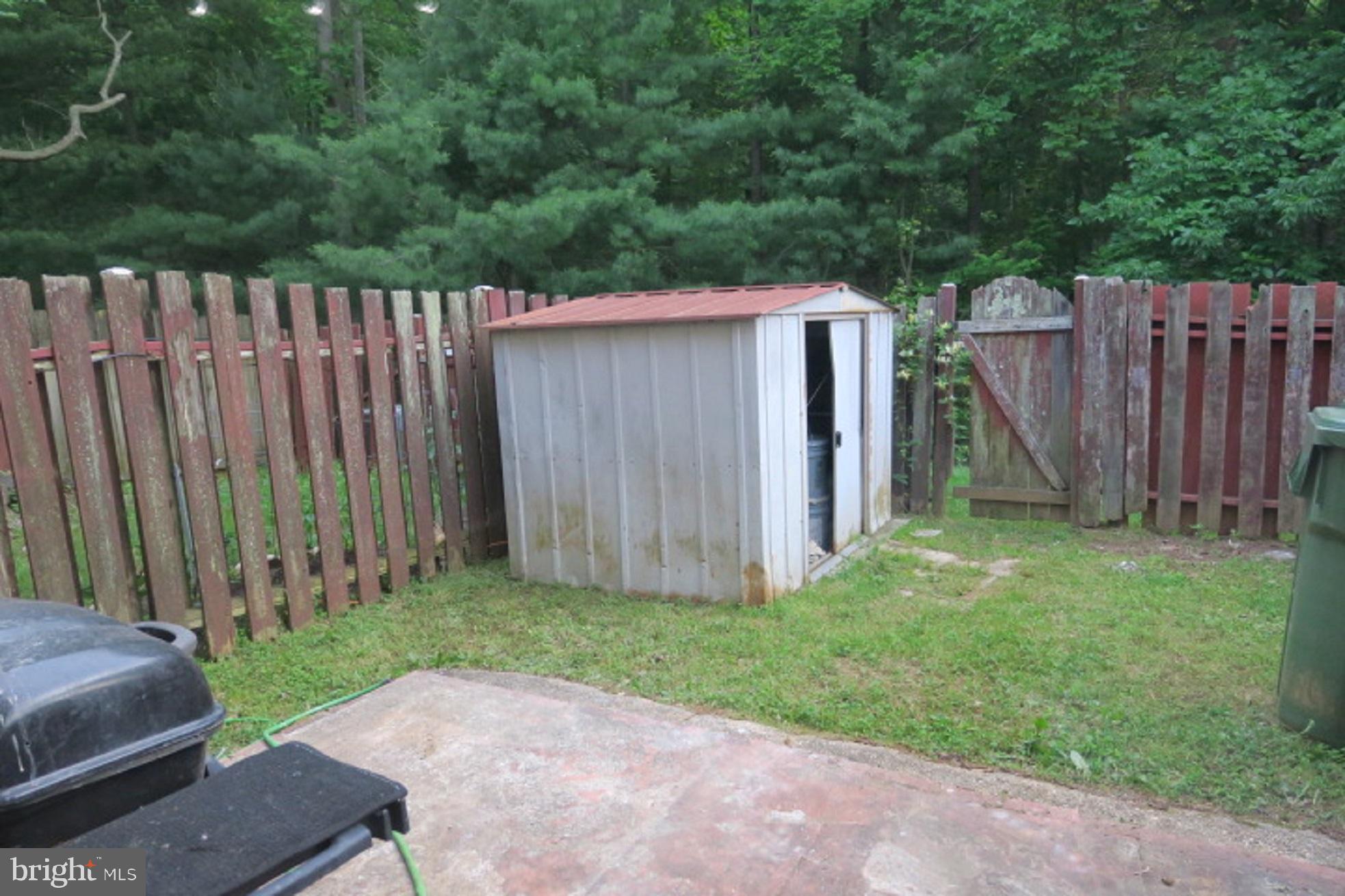 DALE CITY - Residential Lease