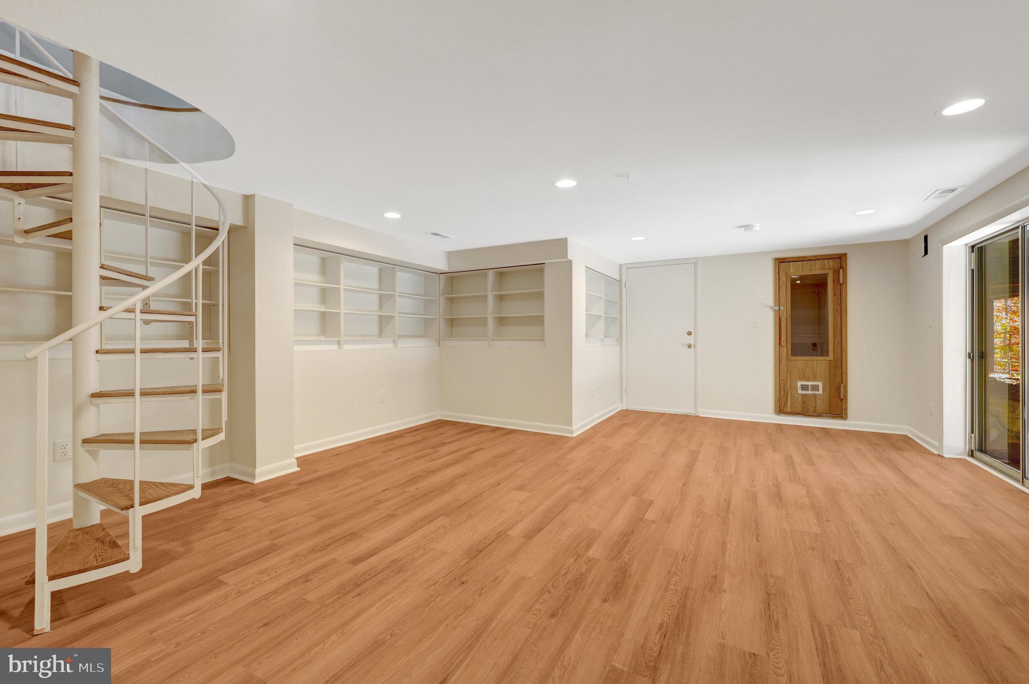 CHAPEL TRAILS - Residential