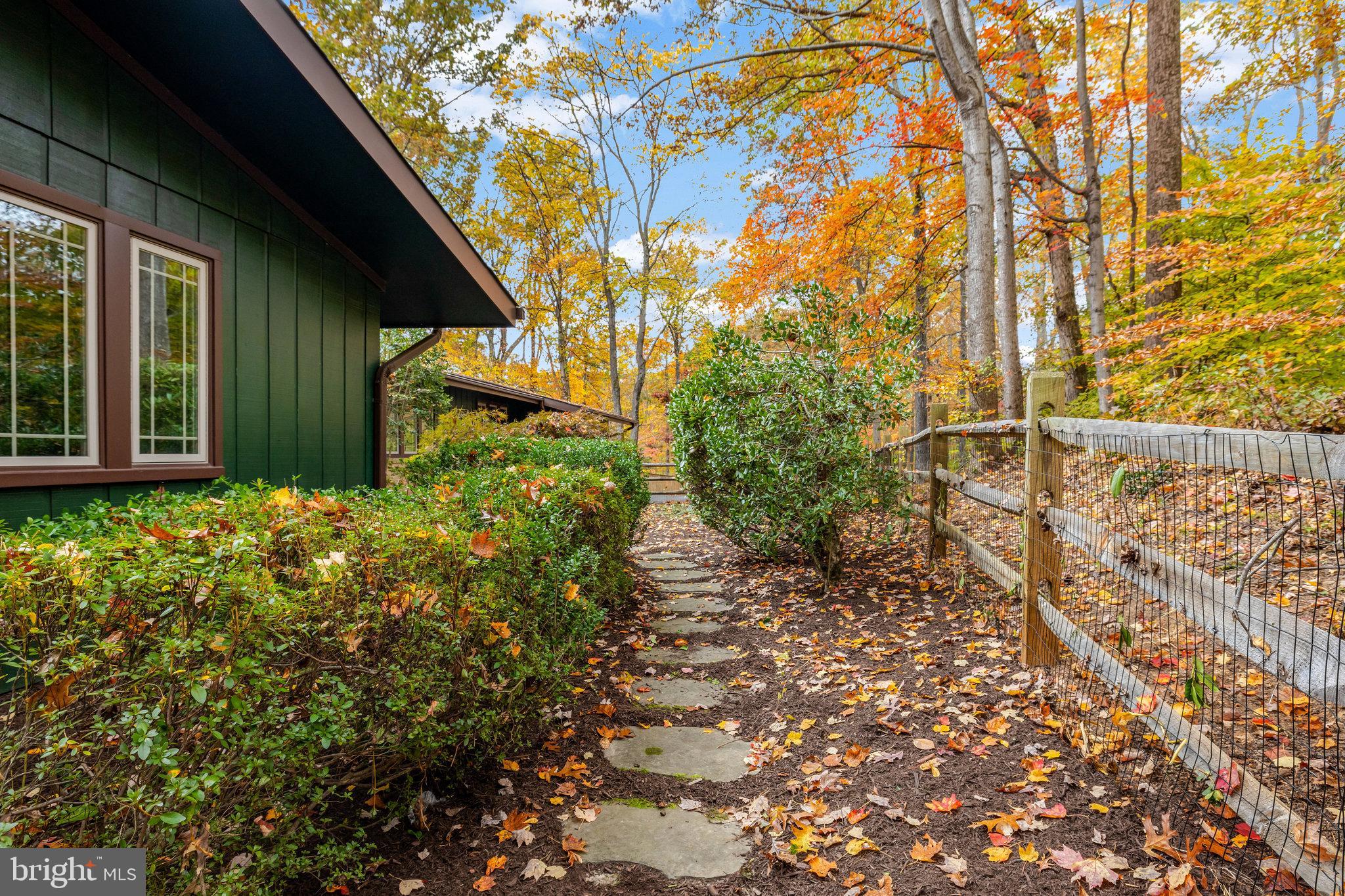 CHAPEL TRAILS - Residential