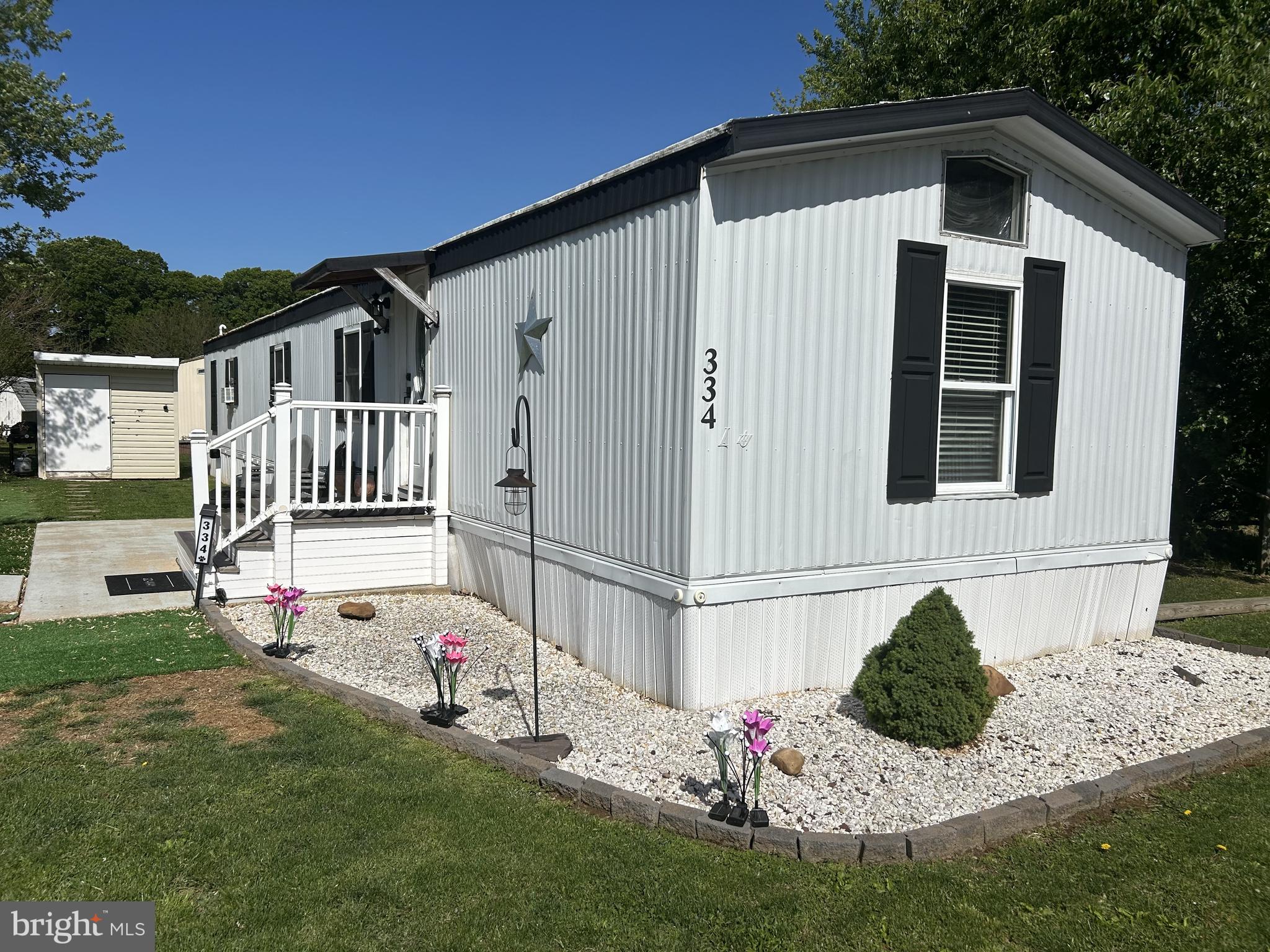 VILLAGE BROOK - Residential