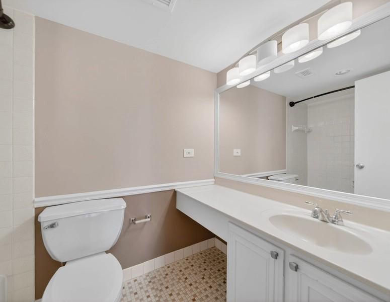 TOWERS IN WESTCHESTER PARK - Residential