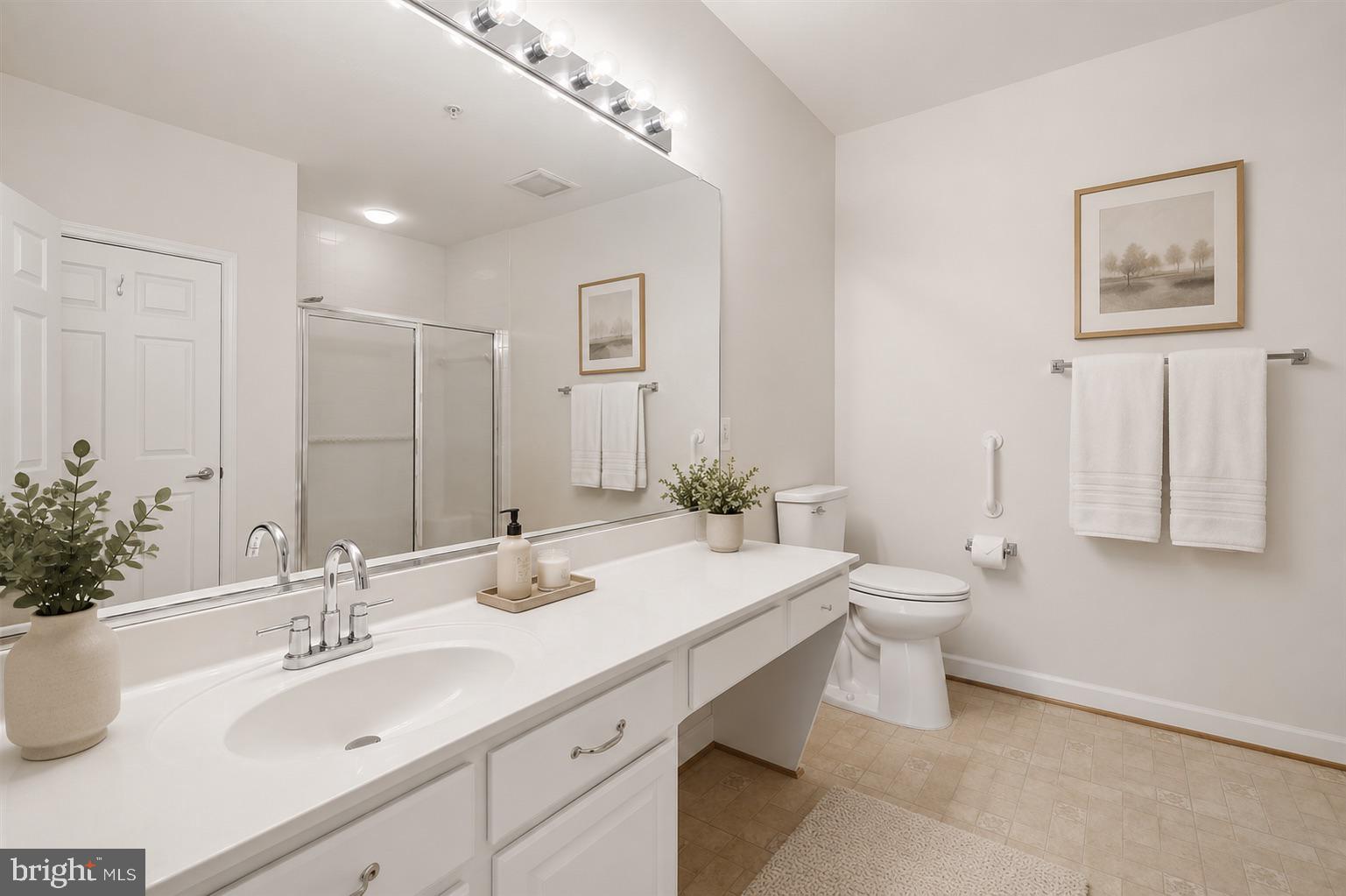 SOUTH RIVER COLONY - Residential