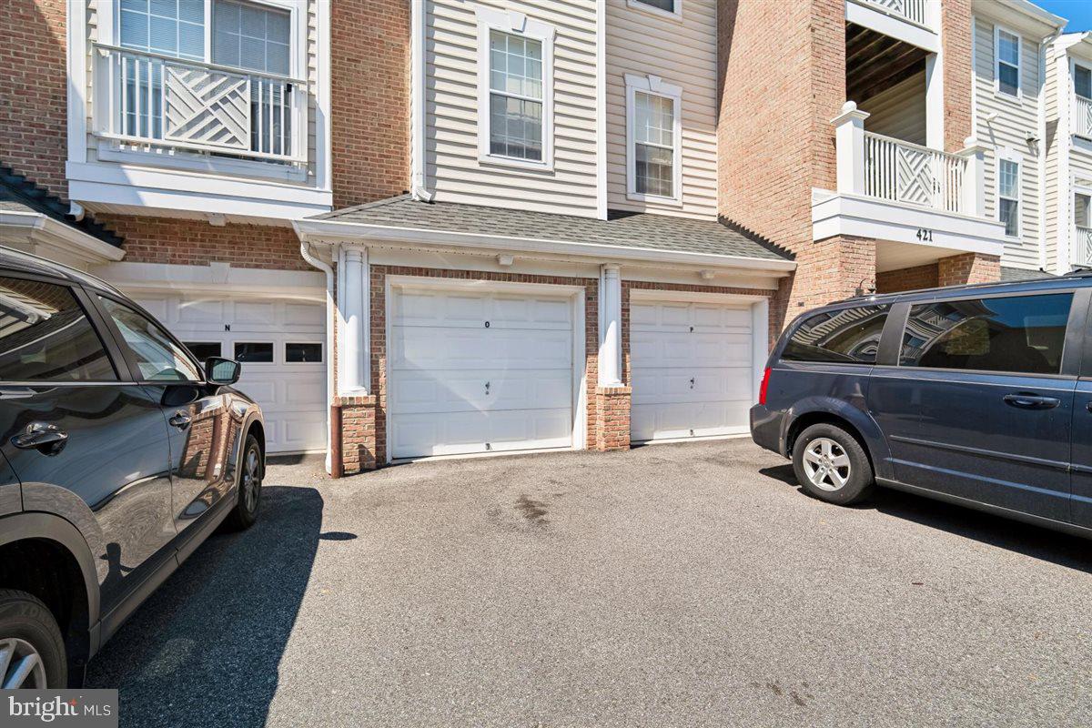 SOUTH RIVER COLONY - Residential