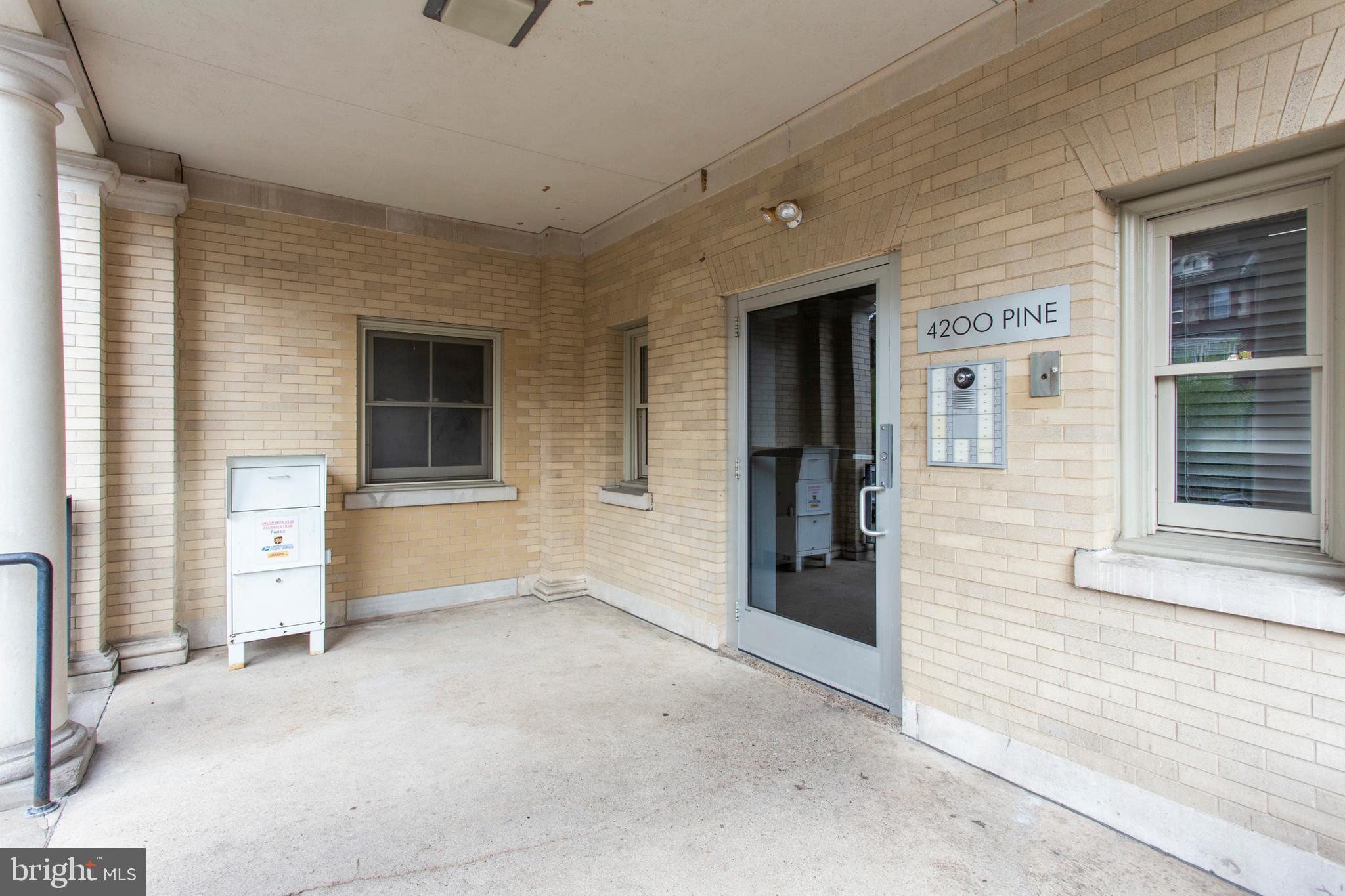 SPRUCE HILL - Residential