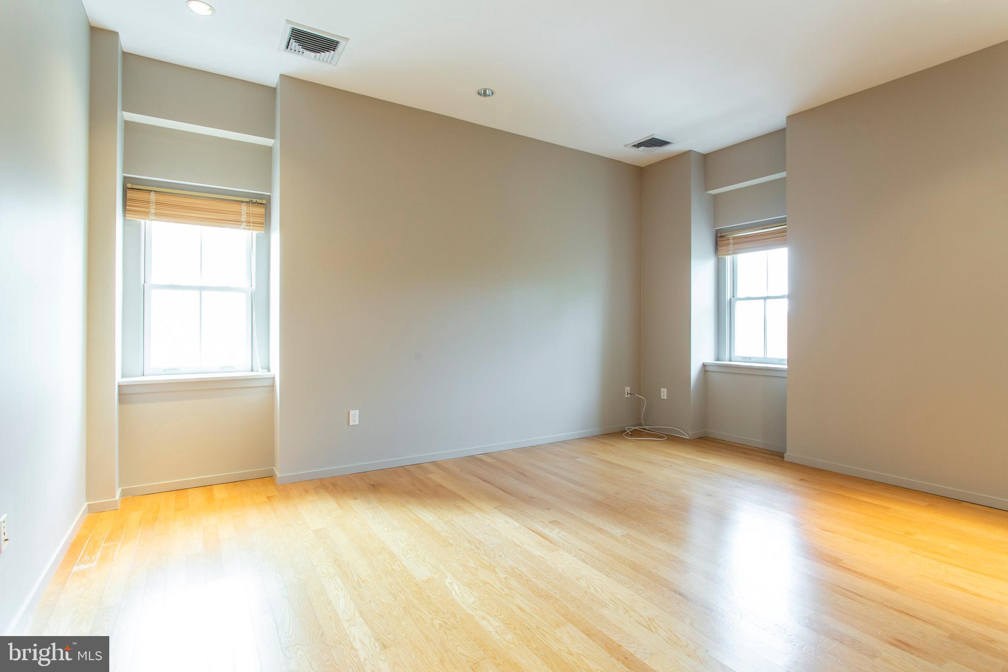 SPRUCE HILL - Residential