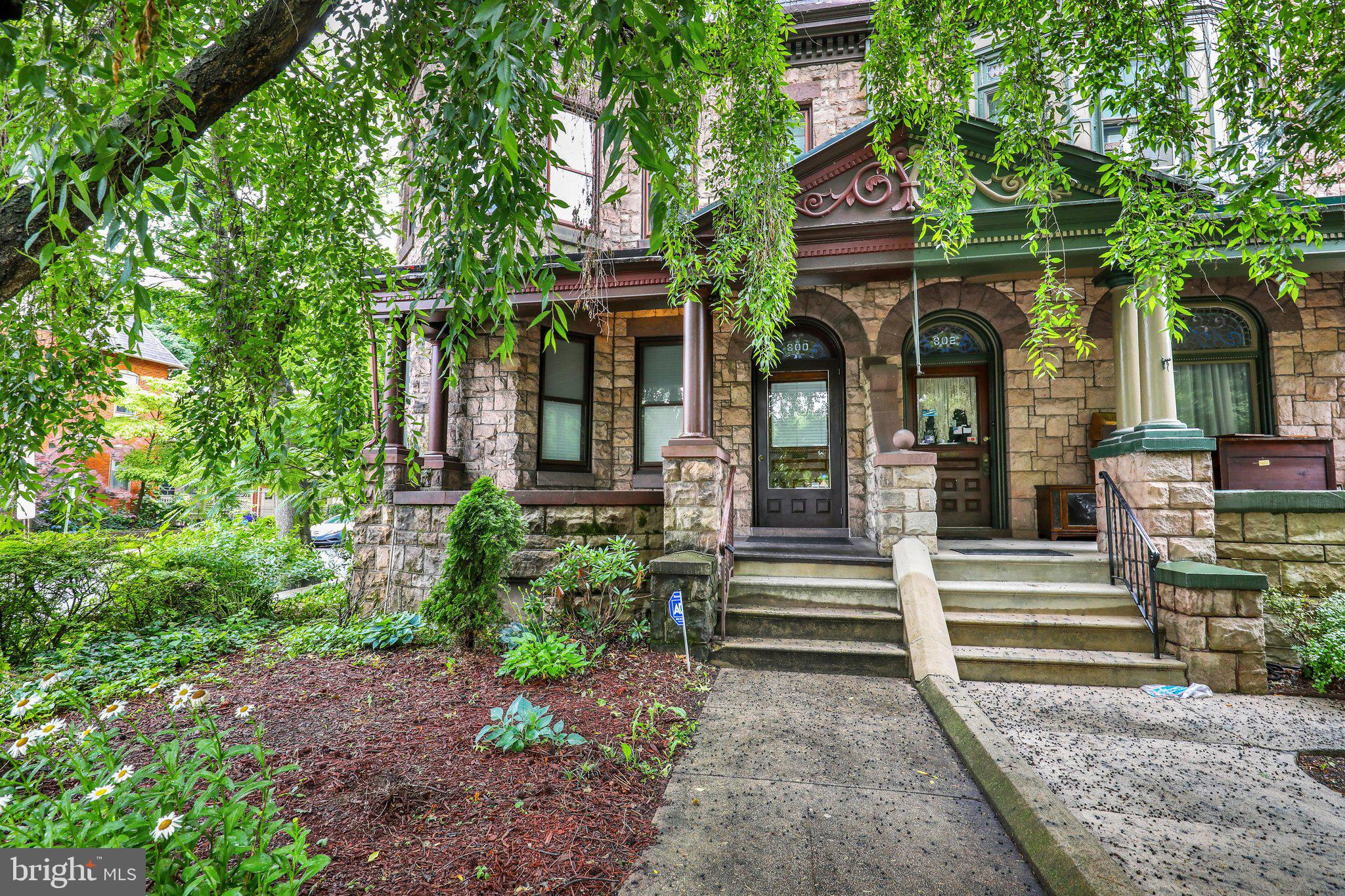 800 N 3RD STREET