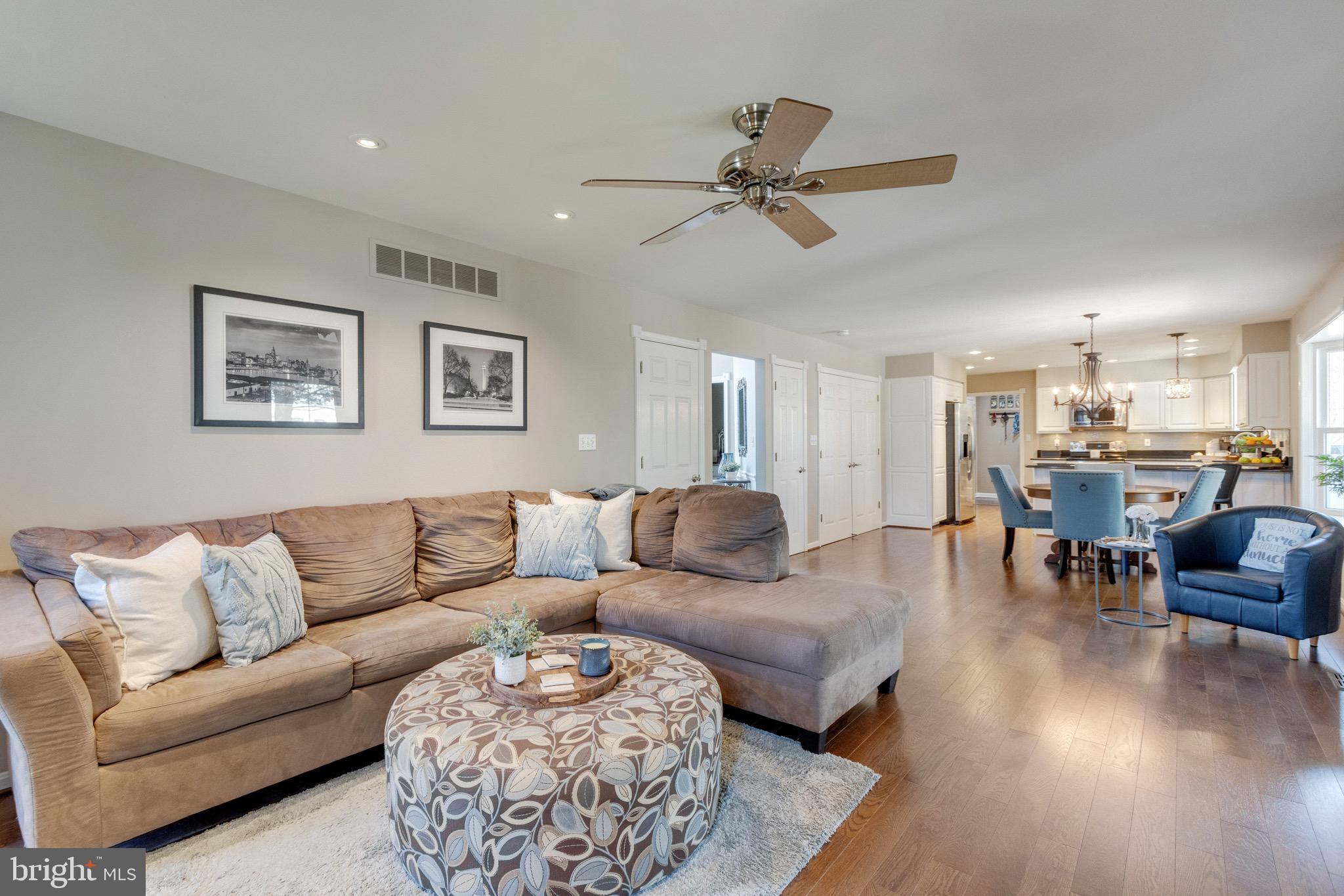 TARA OAKS - Residential