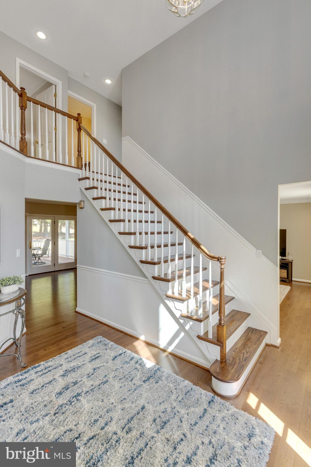 TARA OAKS - Residential