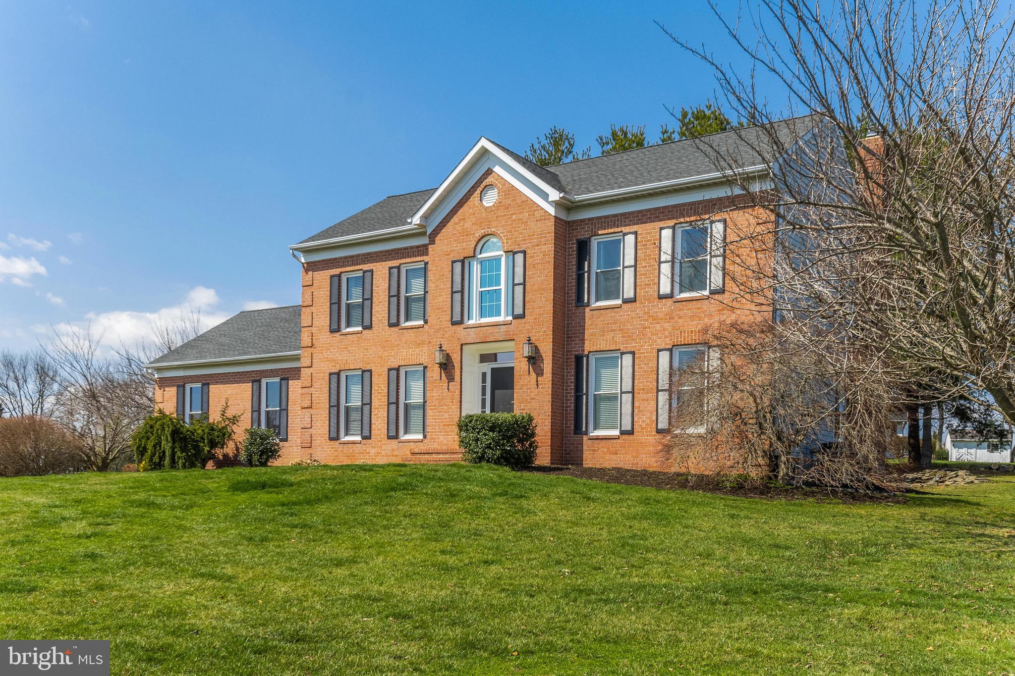 TARA OAKS - Residential