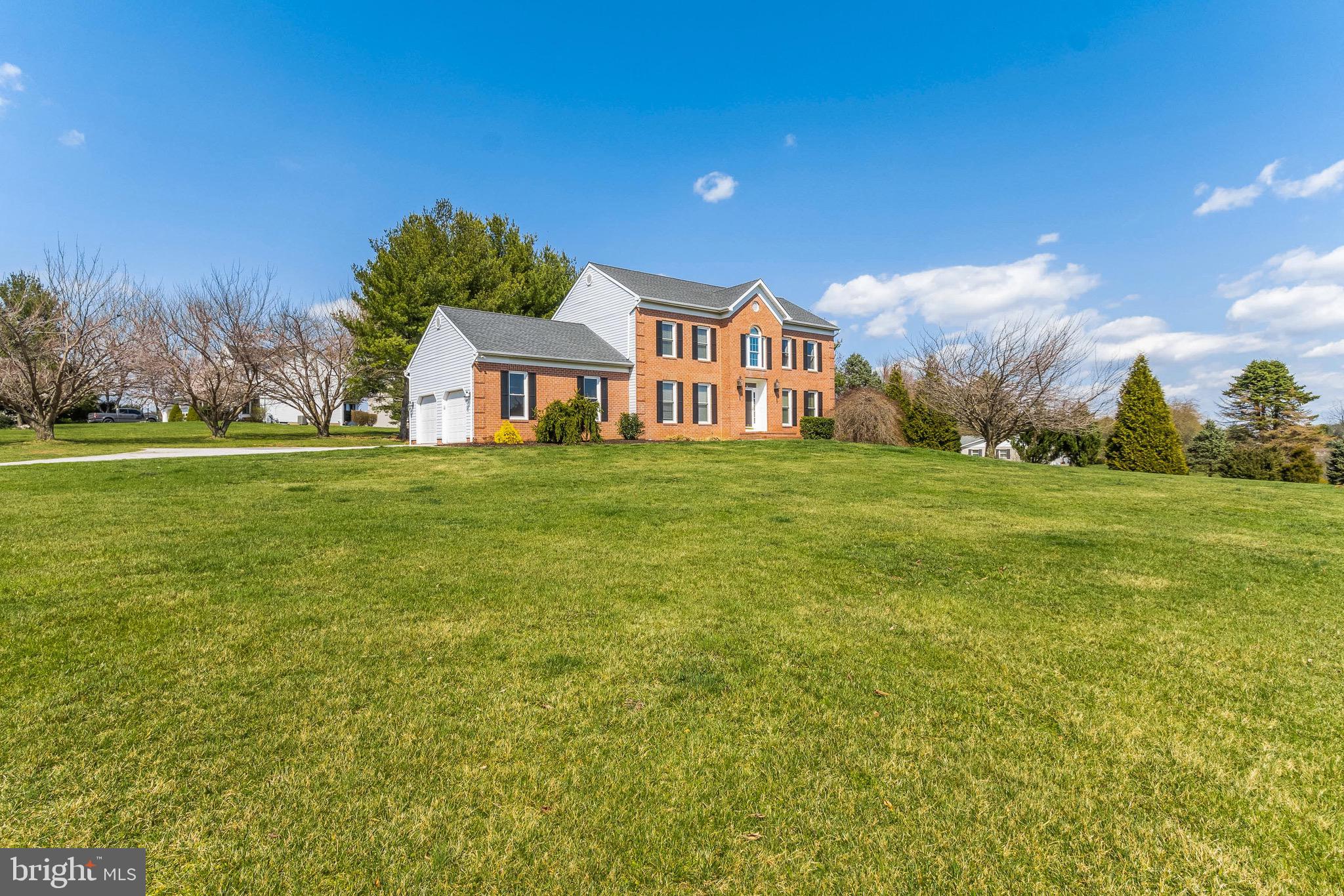 TARA OAKS - Residential