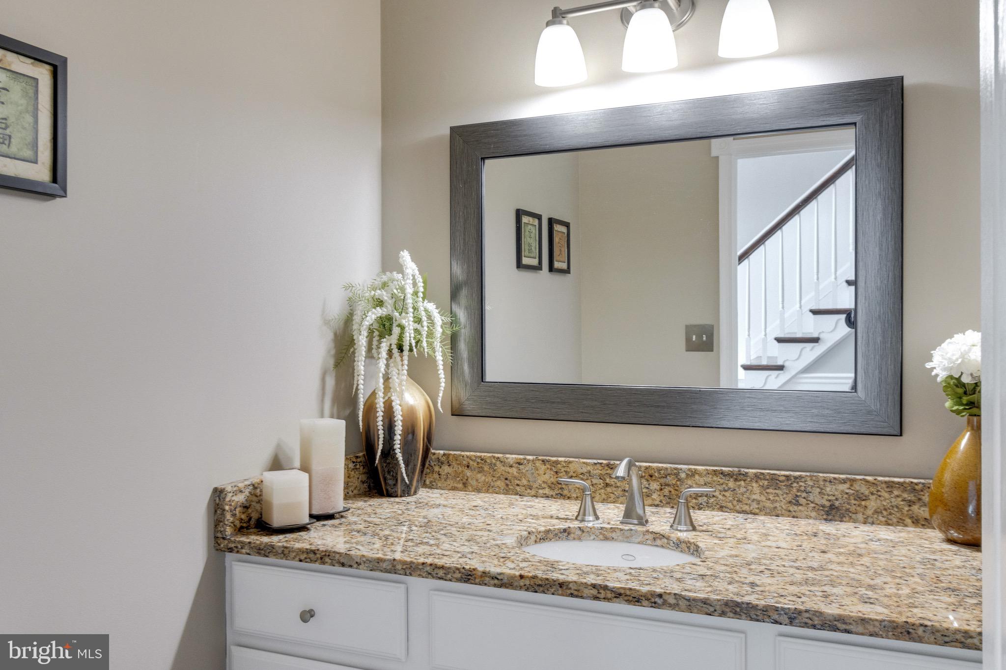 TARA OAKS - Residential