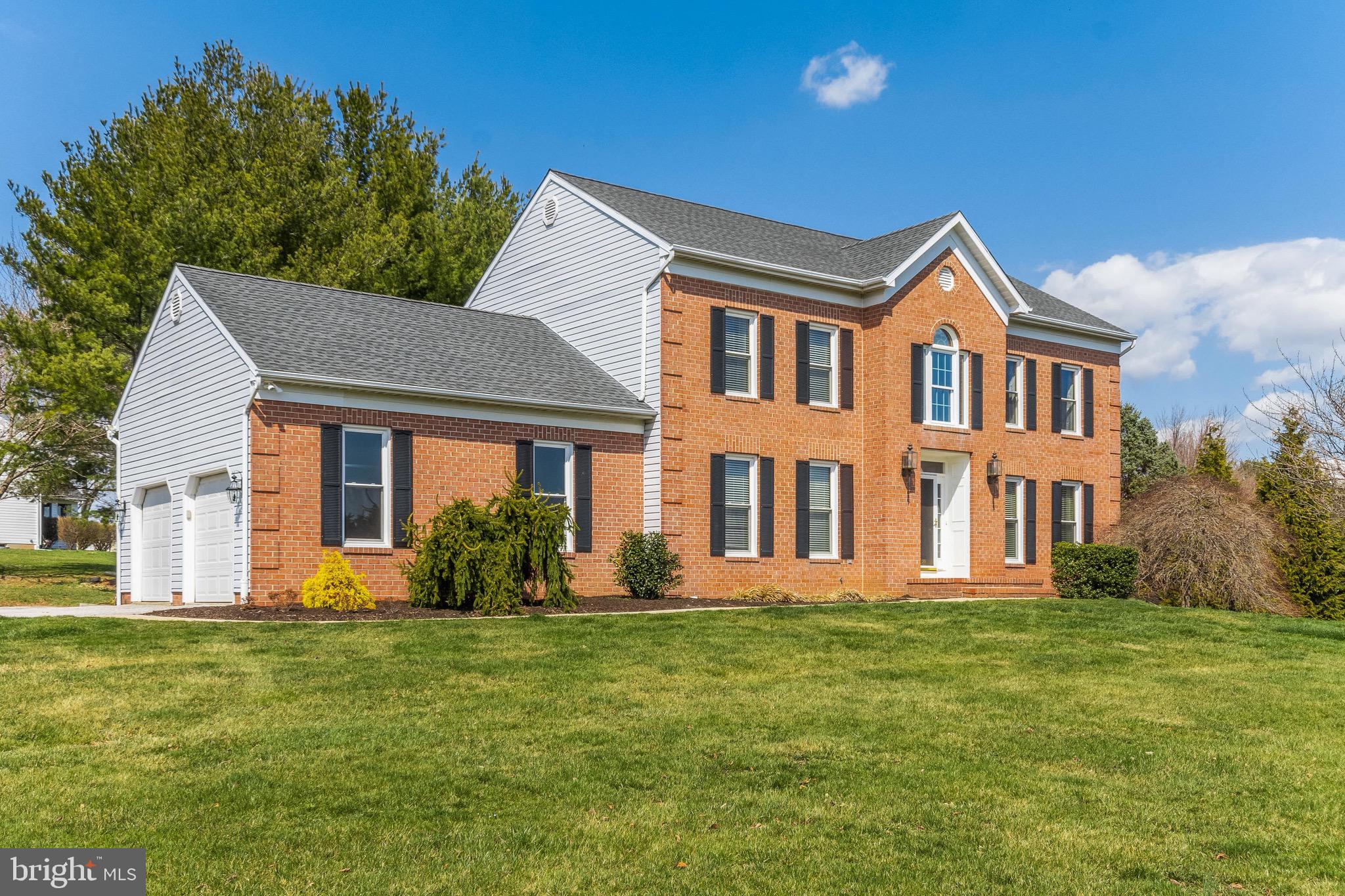 TARA OAKS - Residential