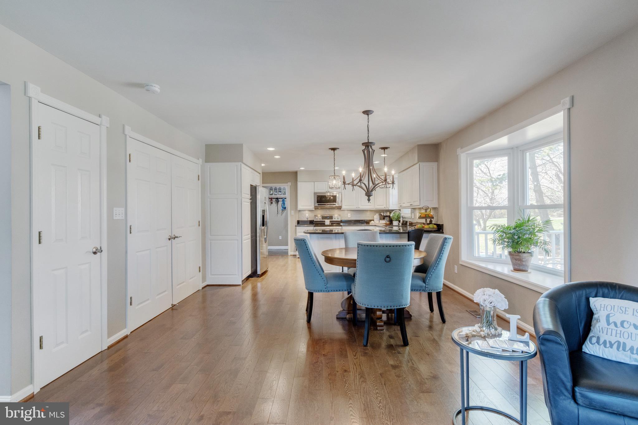 TARA OAKS - Residential