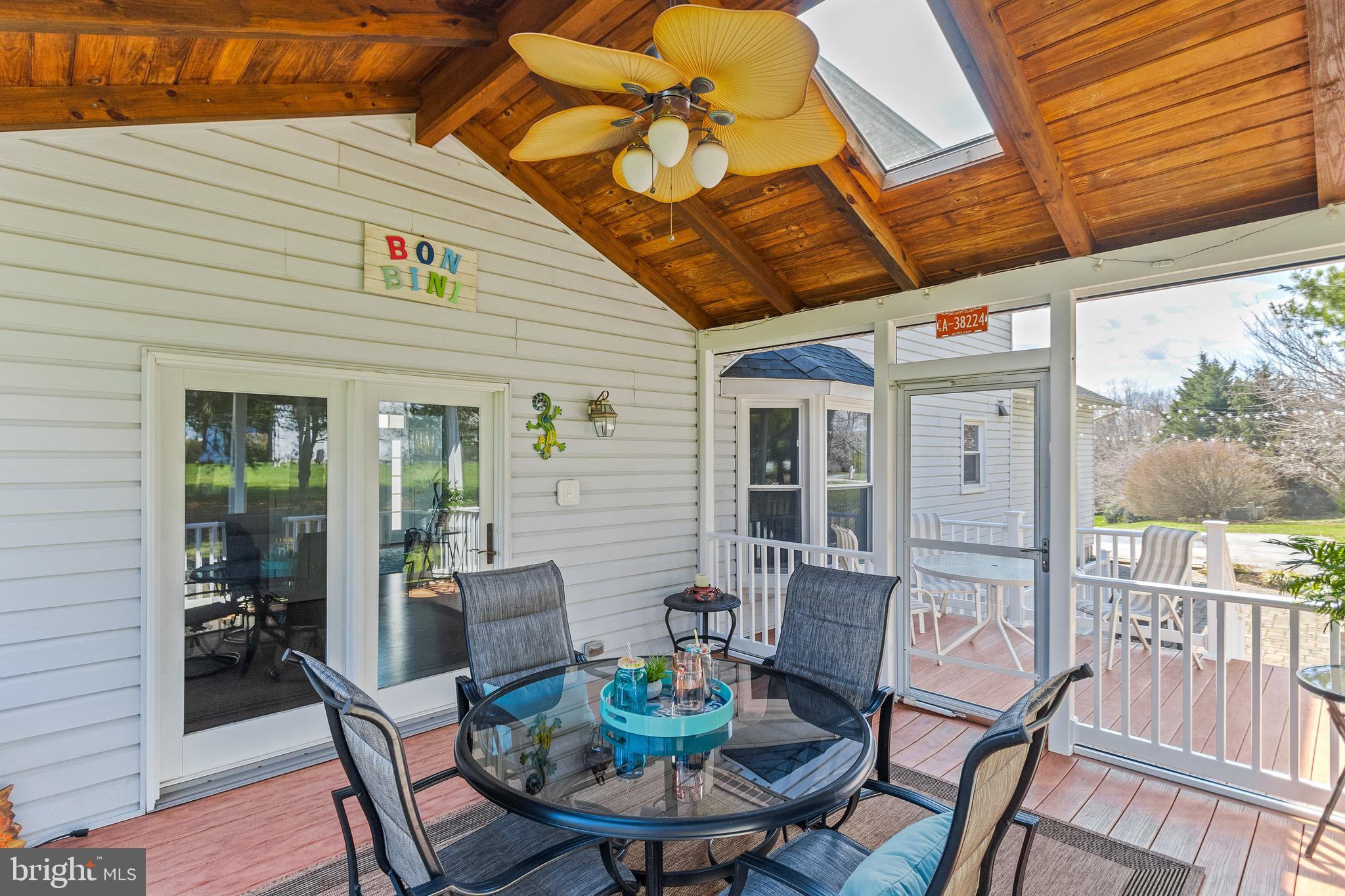 TARA OAKS - Residential